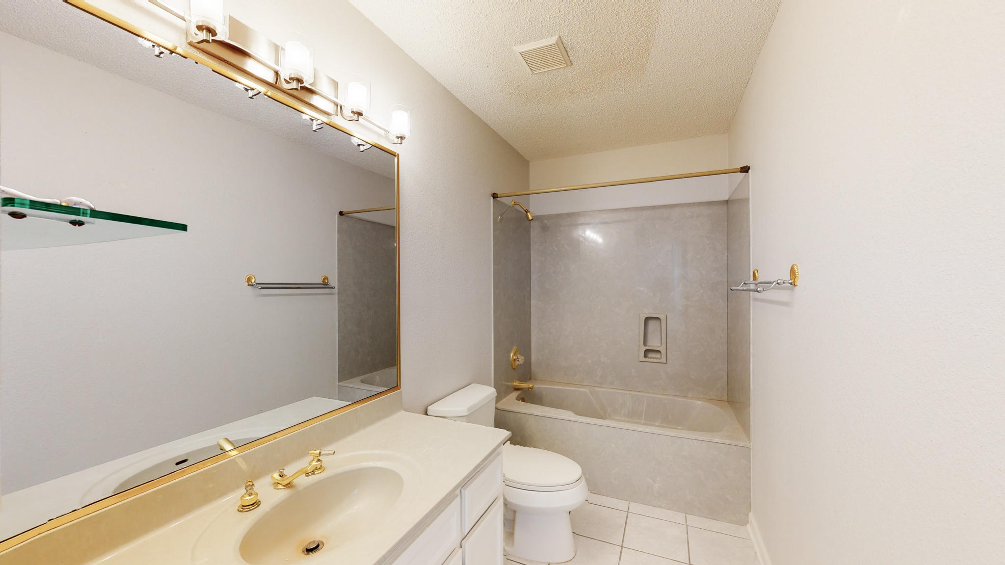 LAKE POINTE - Residential Lease