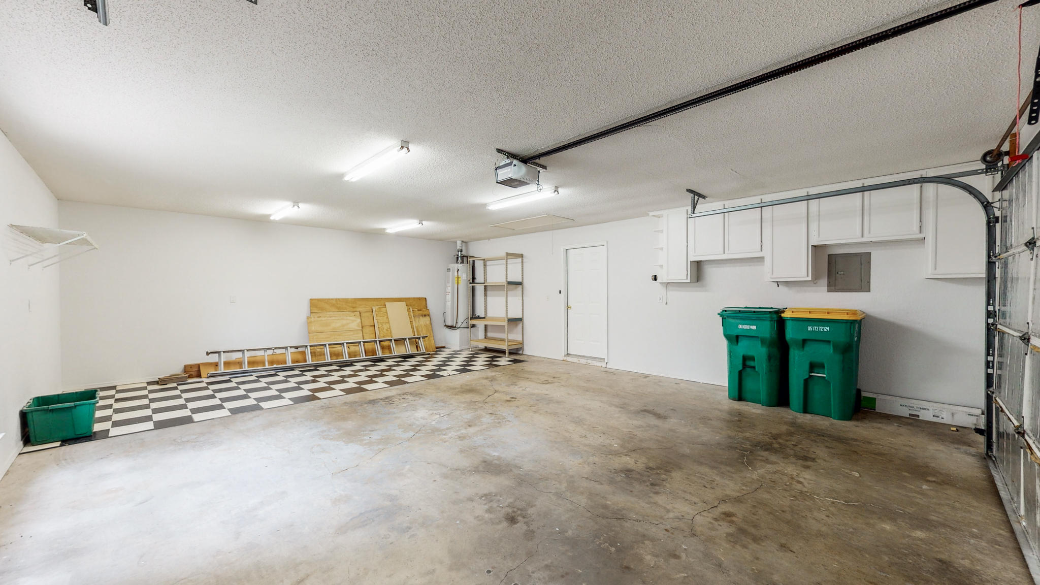 LAKE POINTE - Residential Lease