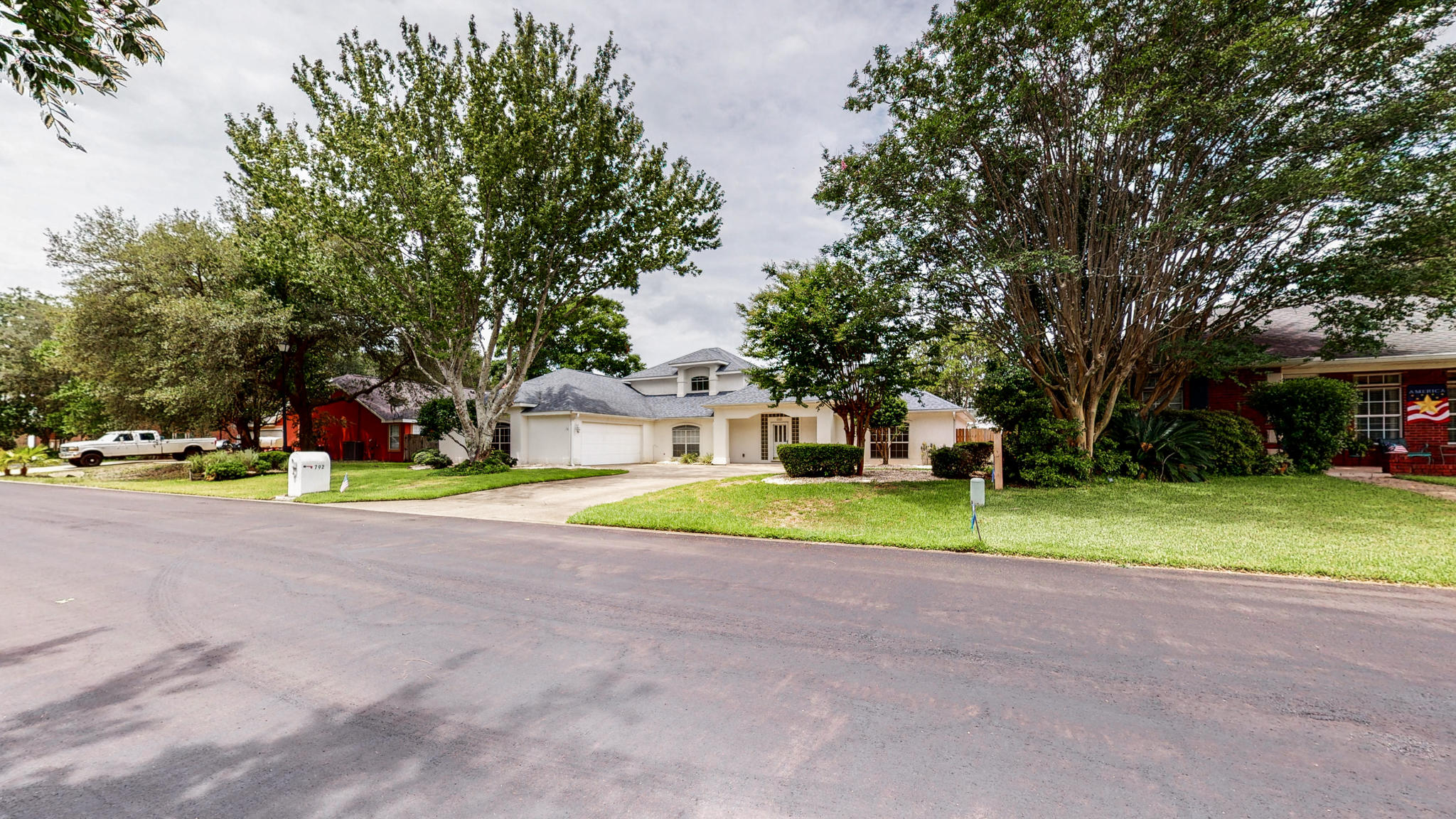 LAKE POINTE - Residential Lease