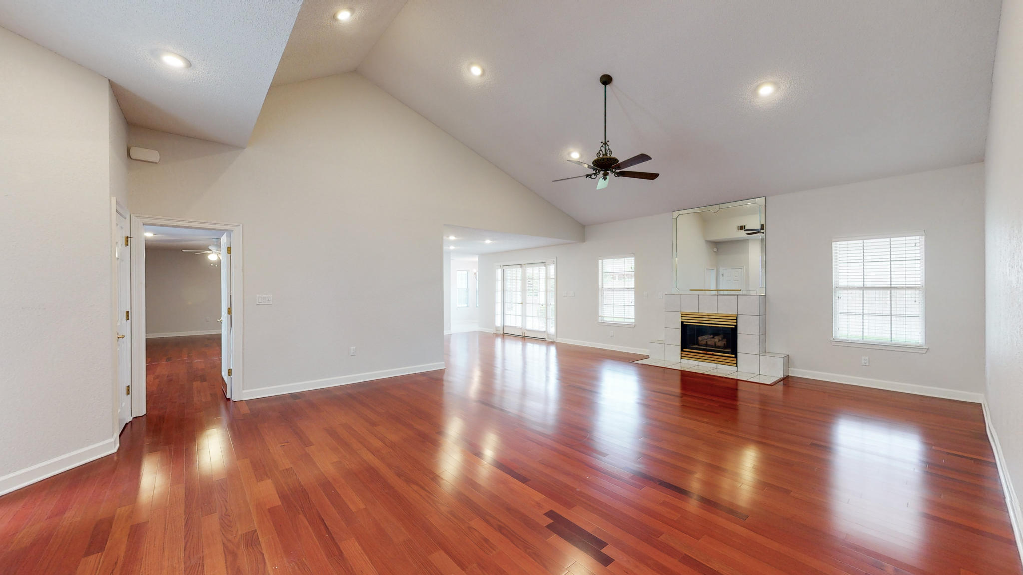 LAKE POINTE - Residential Lease