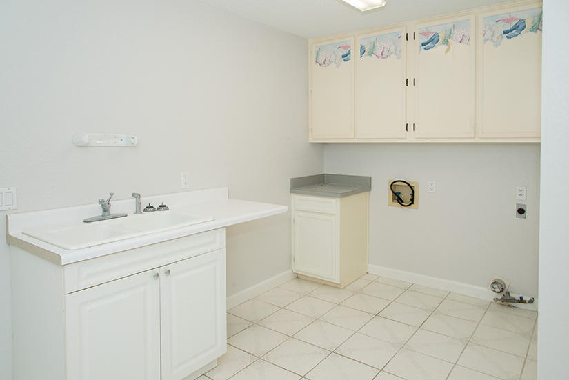 LAKE POINTE - Residential Lease