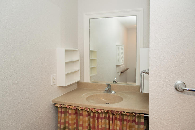 LAKE POINTE - Residential Lease