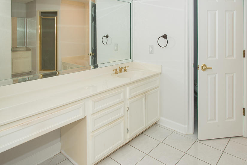 LAKE POINTE - Residential Lease