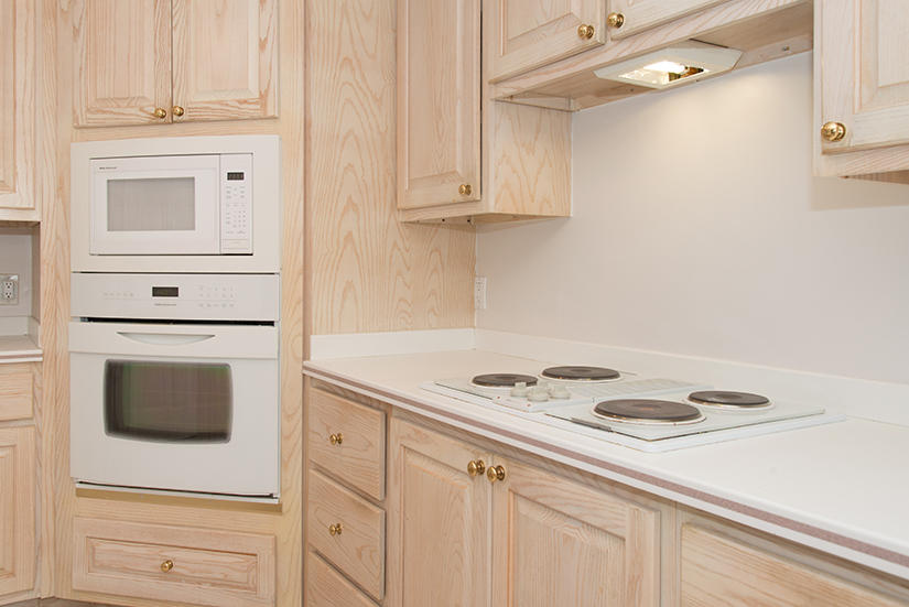 LAKE POINTE - Residential Lease