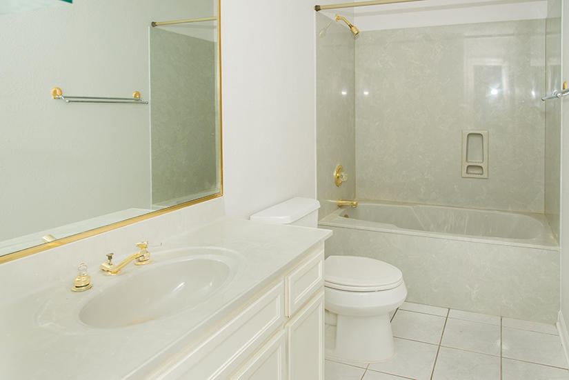 LAKE POINTE - Residential Lease