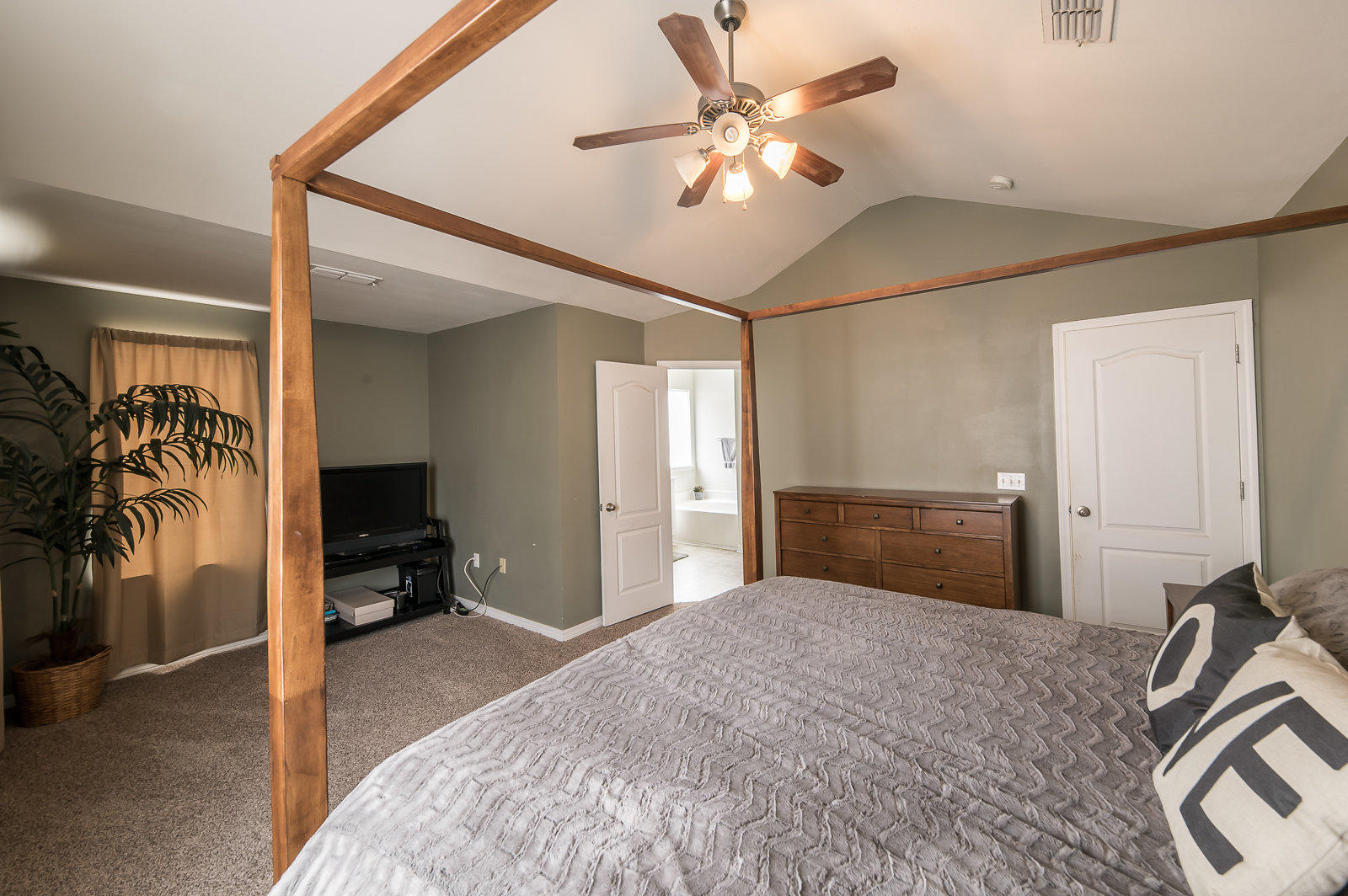 SANDY RIDGE ESTATES - Residential