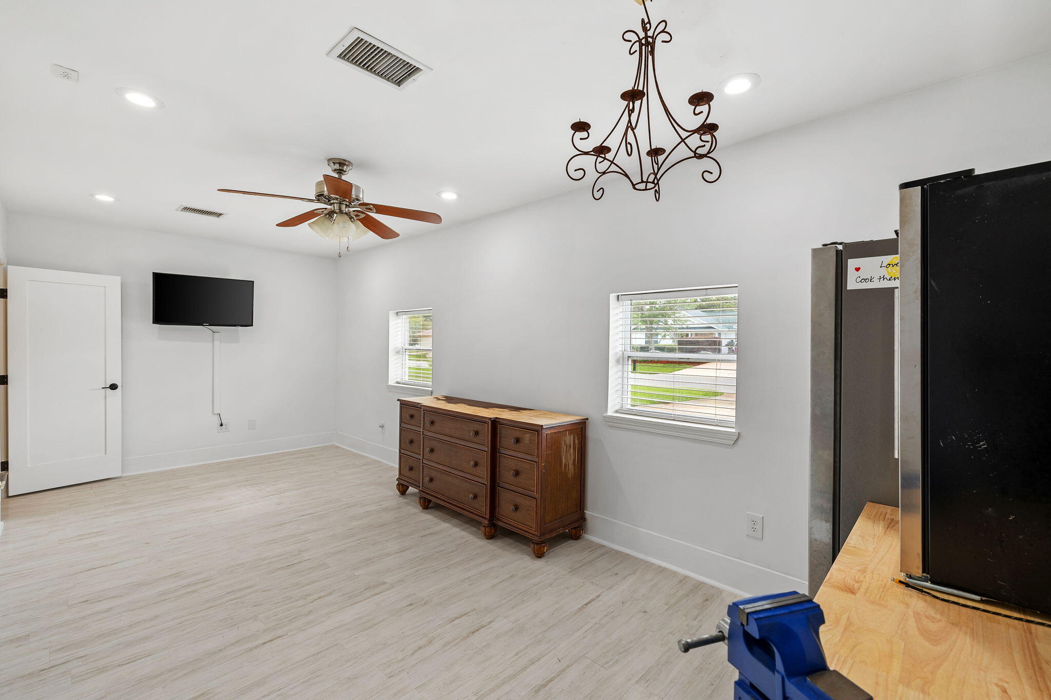 KELL-AIRE GARDENS - Residential