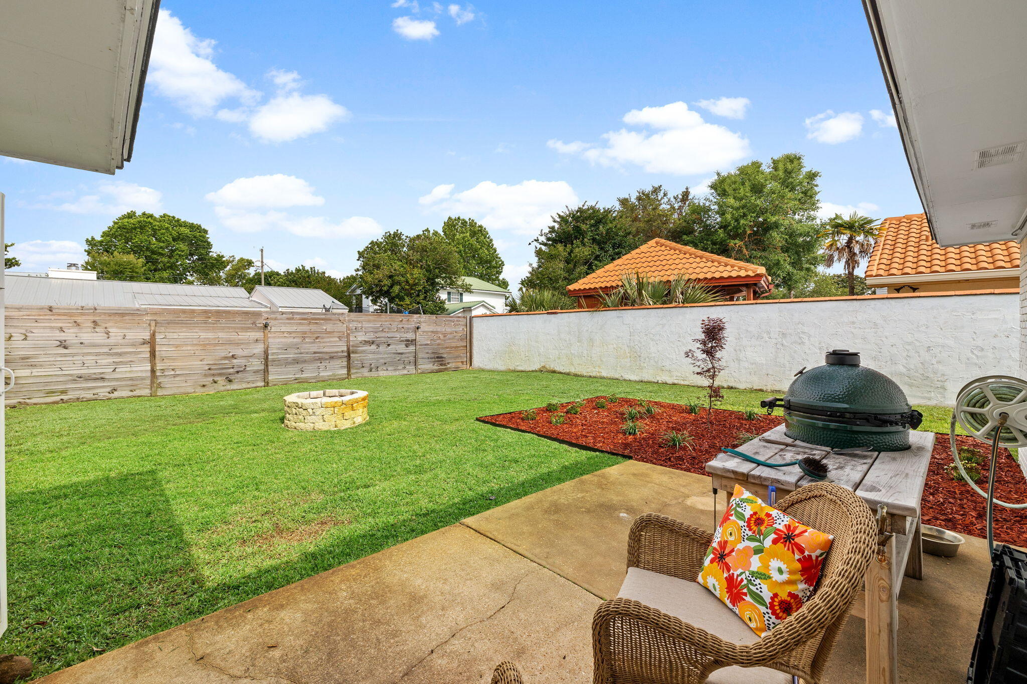 KELL-AIRE GARDENS - Residential