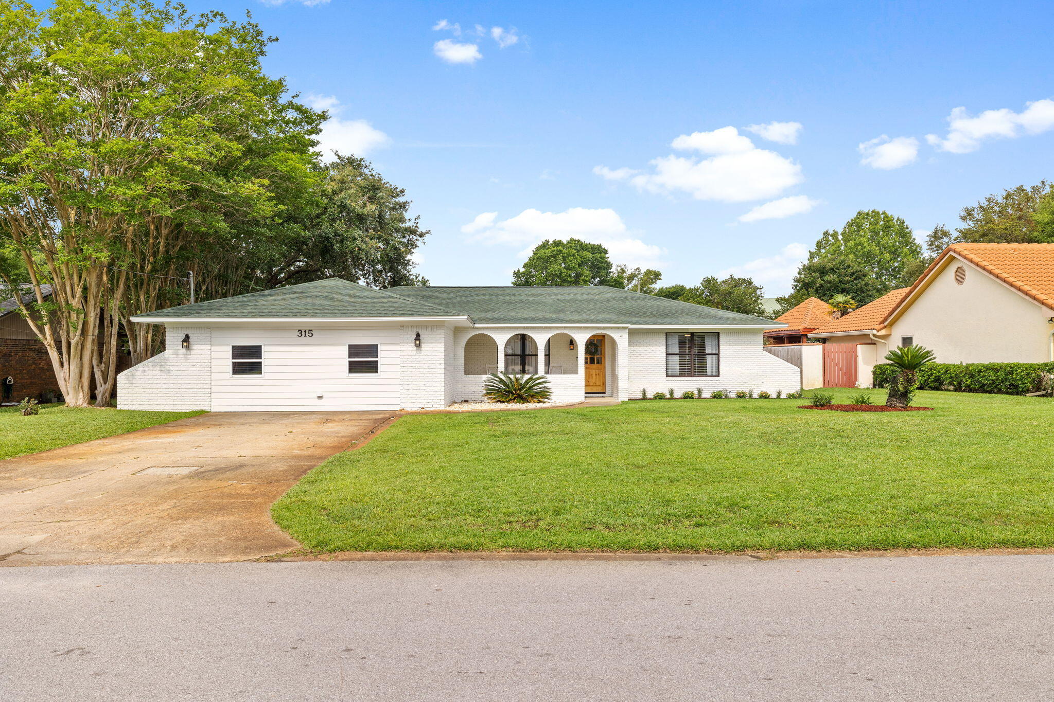 KELL-AIRE GARDENS - Residential