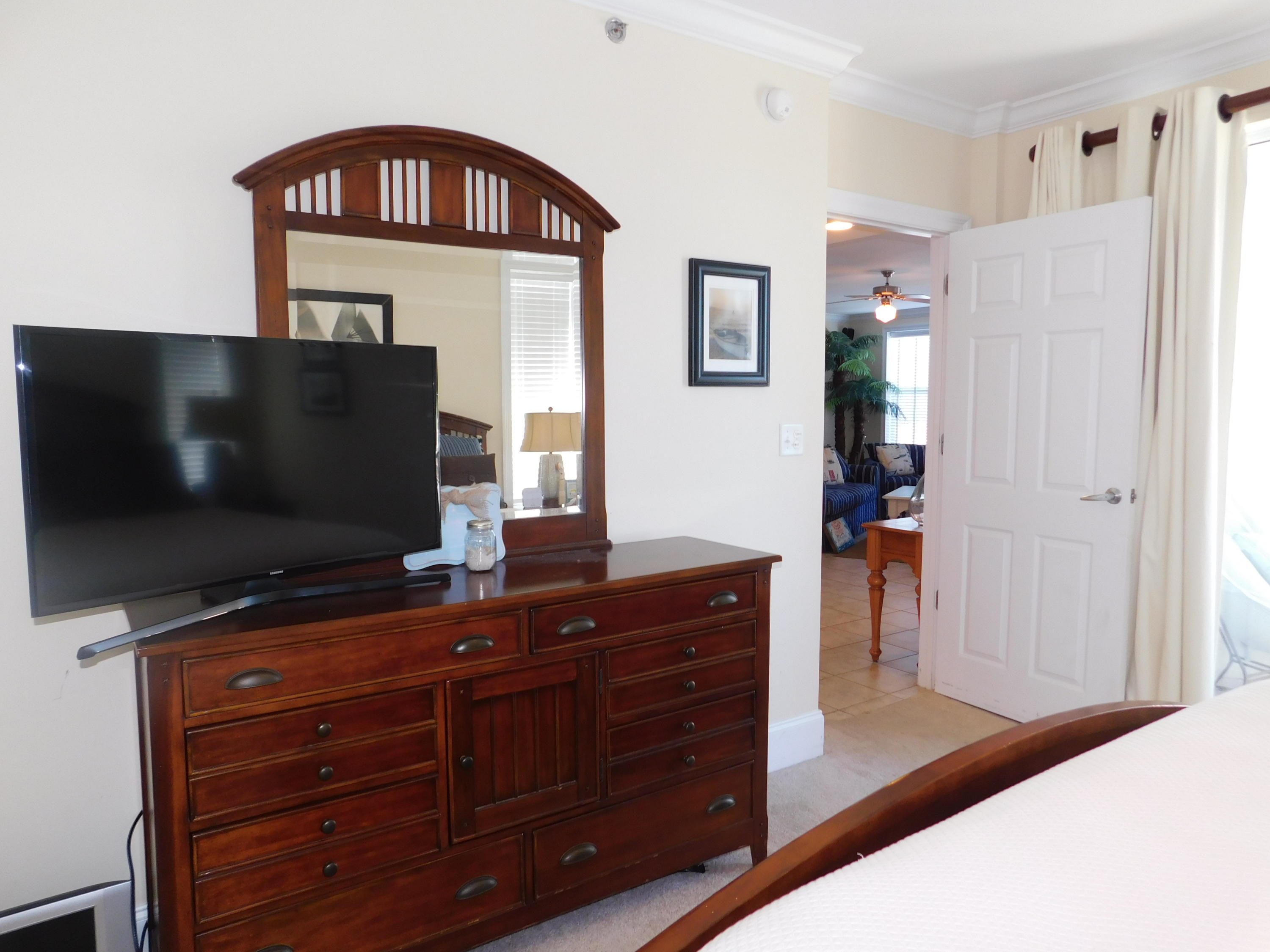 West End Harbor - Residential