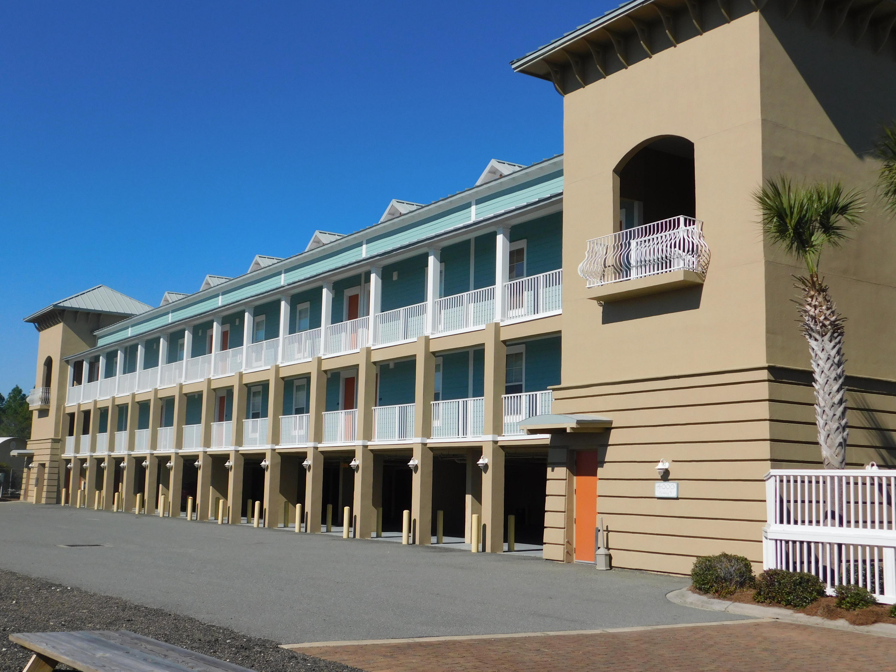 West End Harbor - Residential