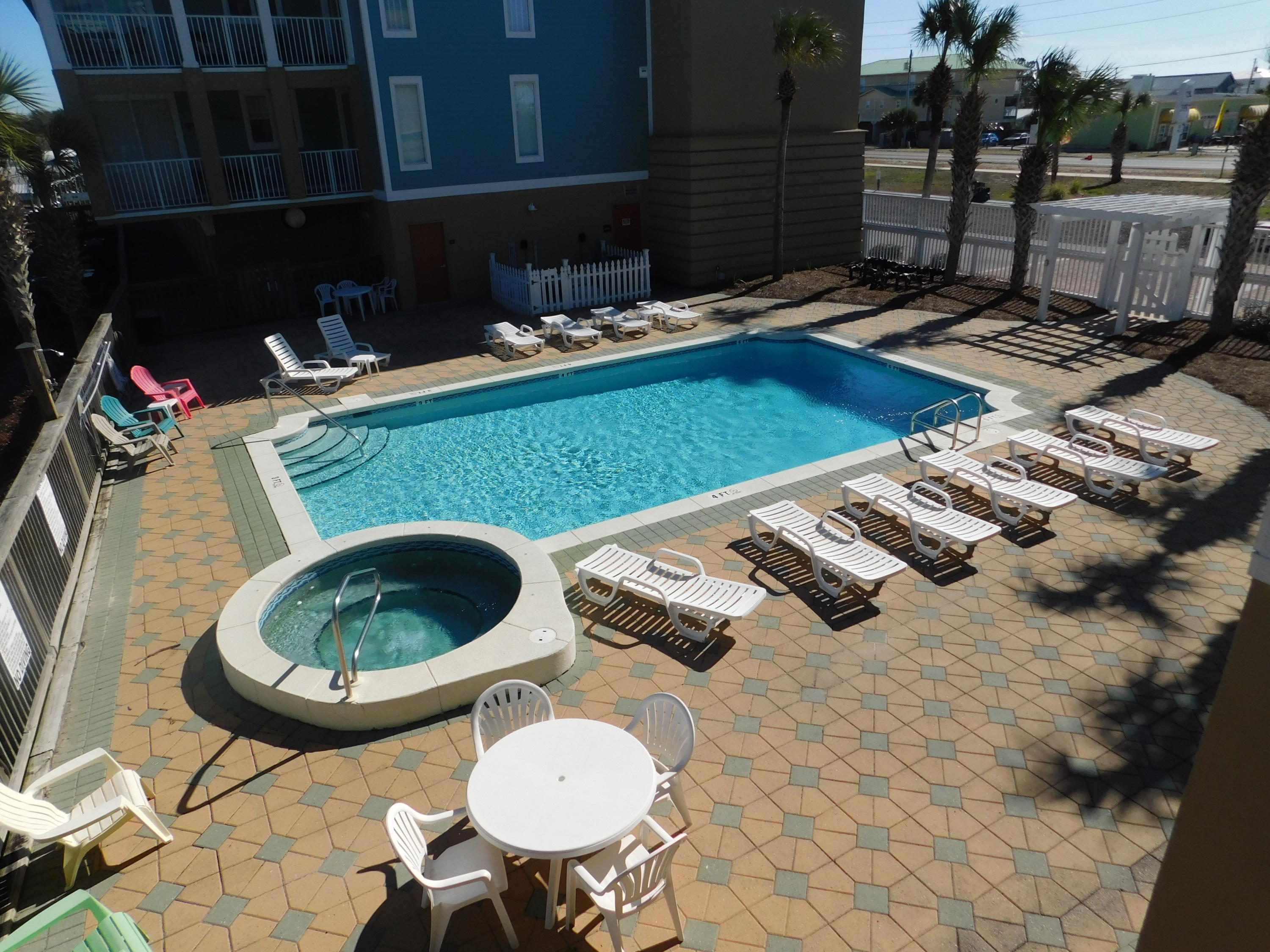 West End Harbor - Residential