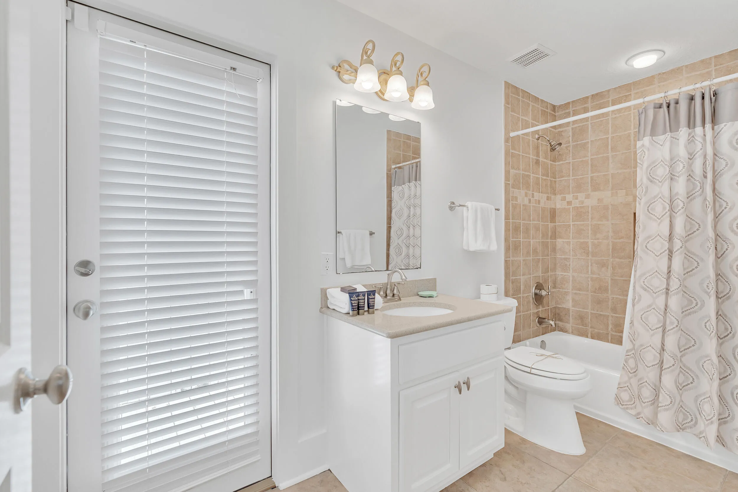 Santa Rosa Beach, Florida, 32459, United States, 4 Bedrooms Bedrooms, ,3 BathroomsBathrooms,Residential,Active,1747428