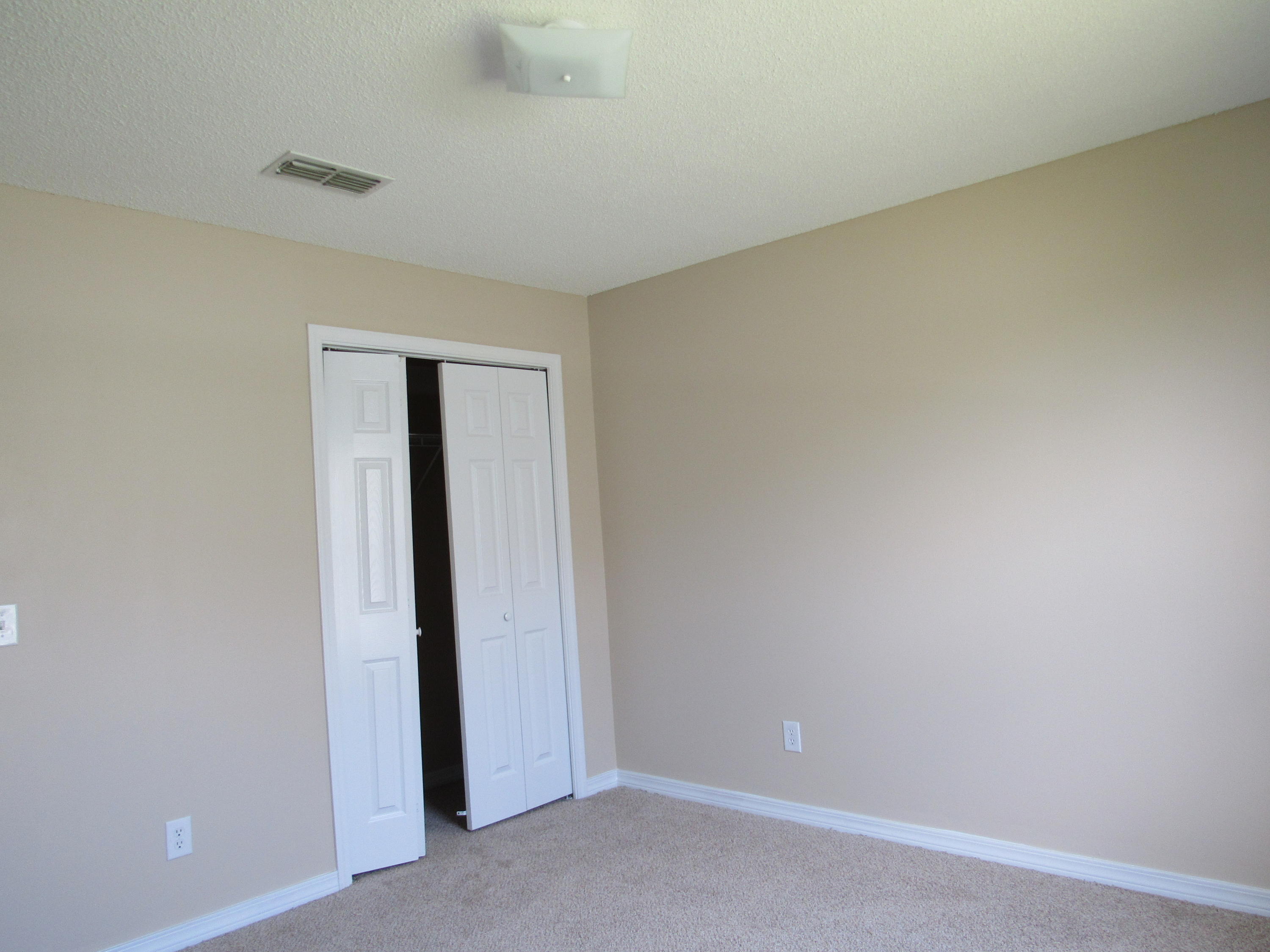 HIDDEN SHORES - Residential