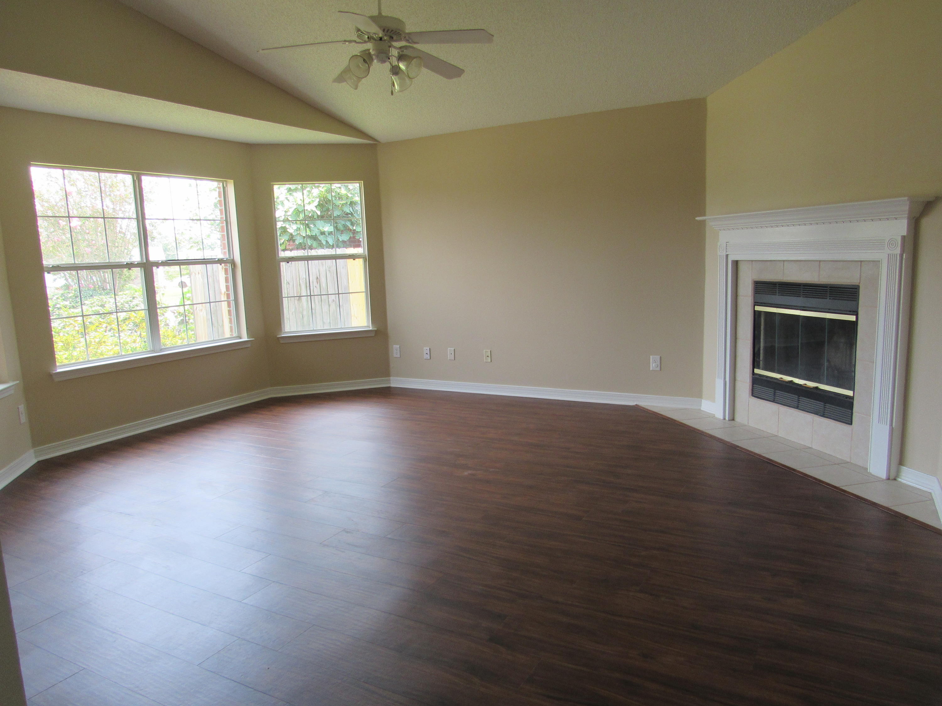 HIDDEN SHORES - Residential