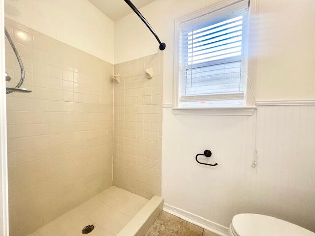 BLUE PINE VILLAGE - Residential Lease