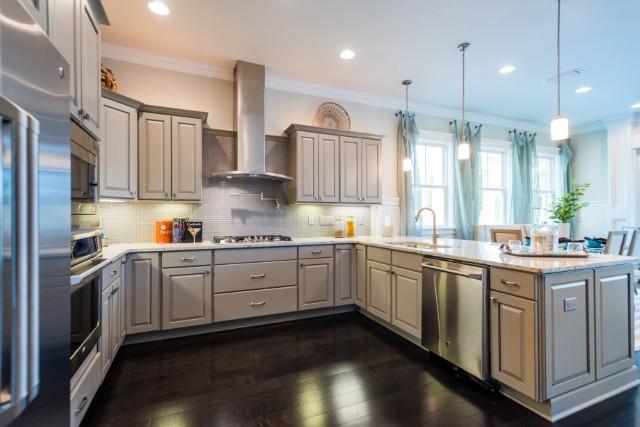 HIGHLAND PARKS - Residential