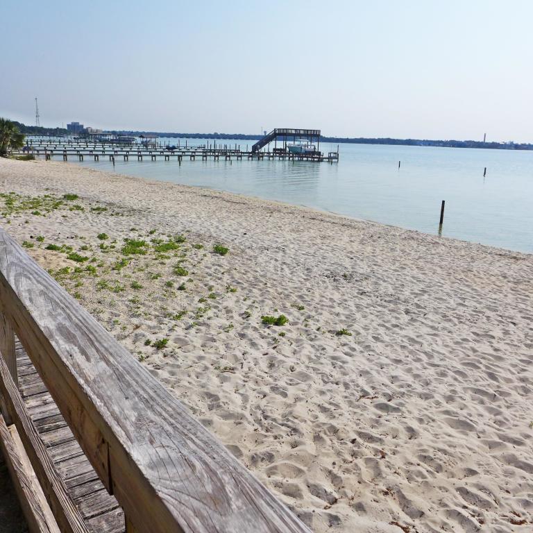 GARNIERS BEACH - Residential