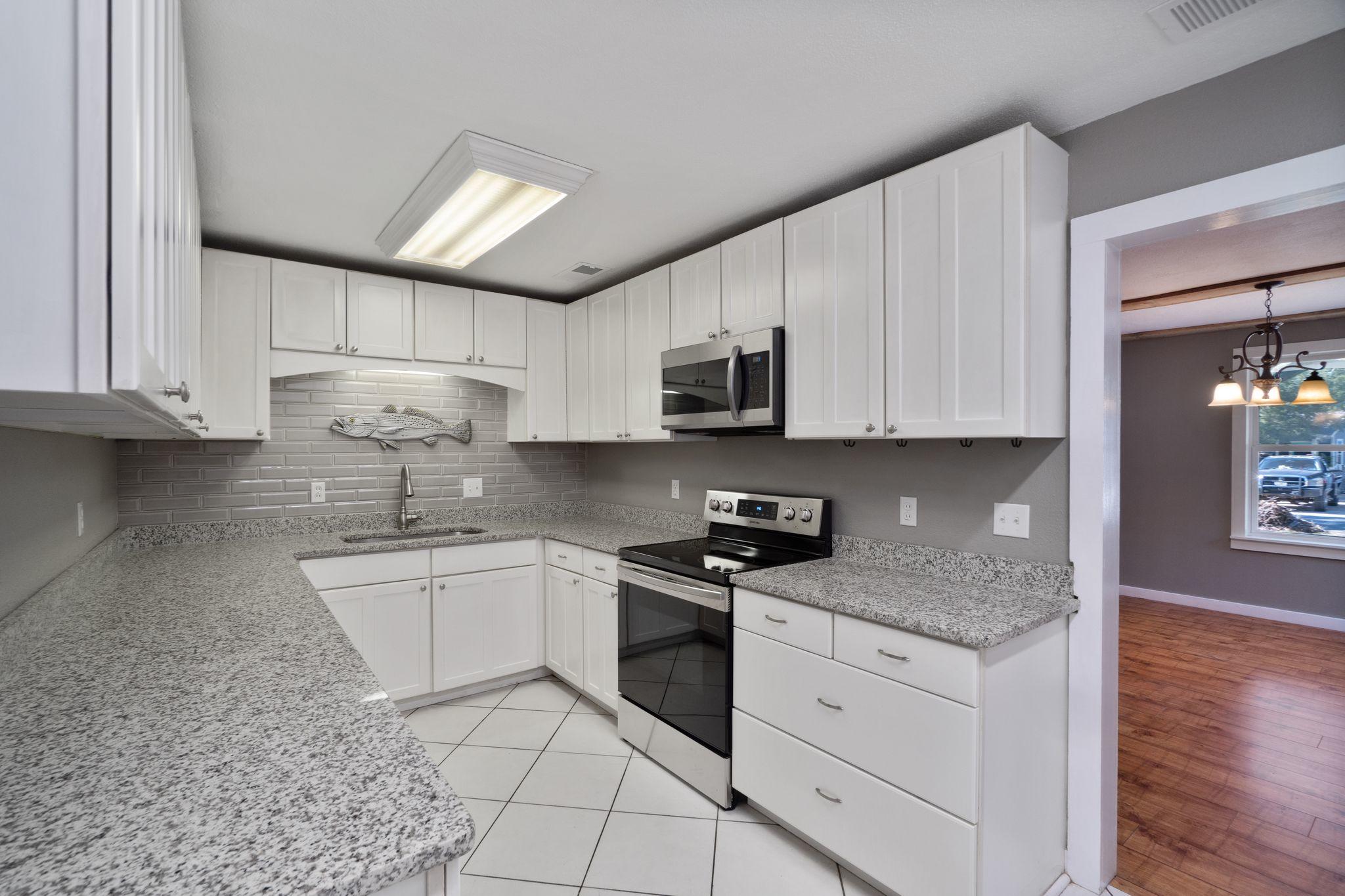 GARNIERS BEACH - Residential