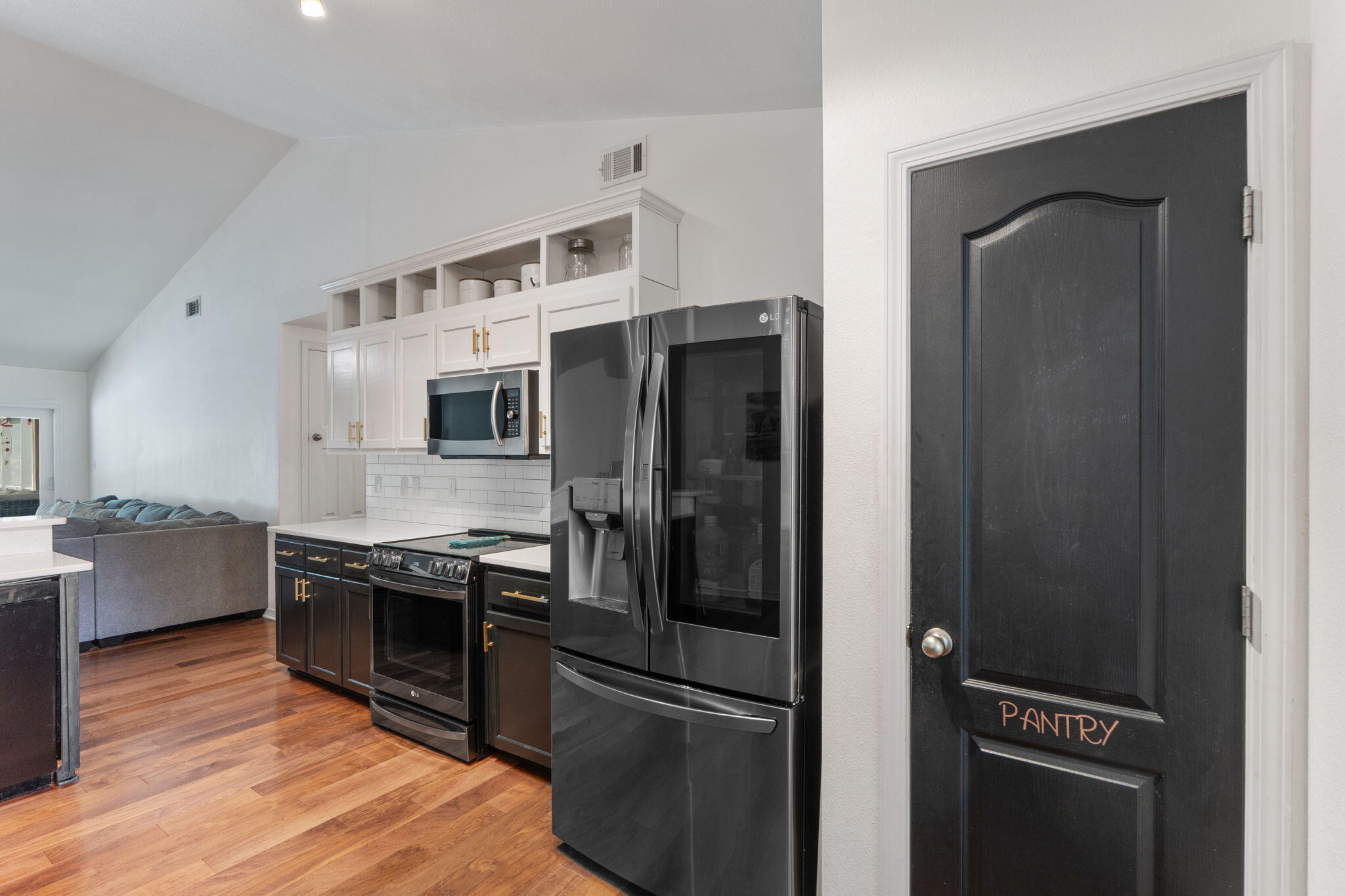 HOLLEY BY THE SEA - Residential