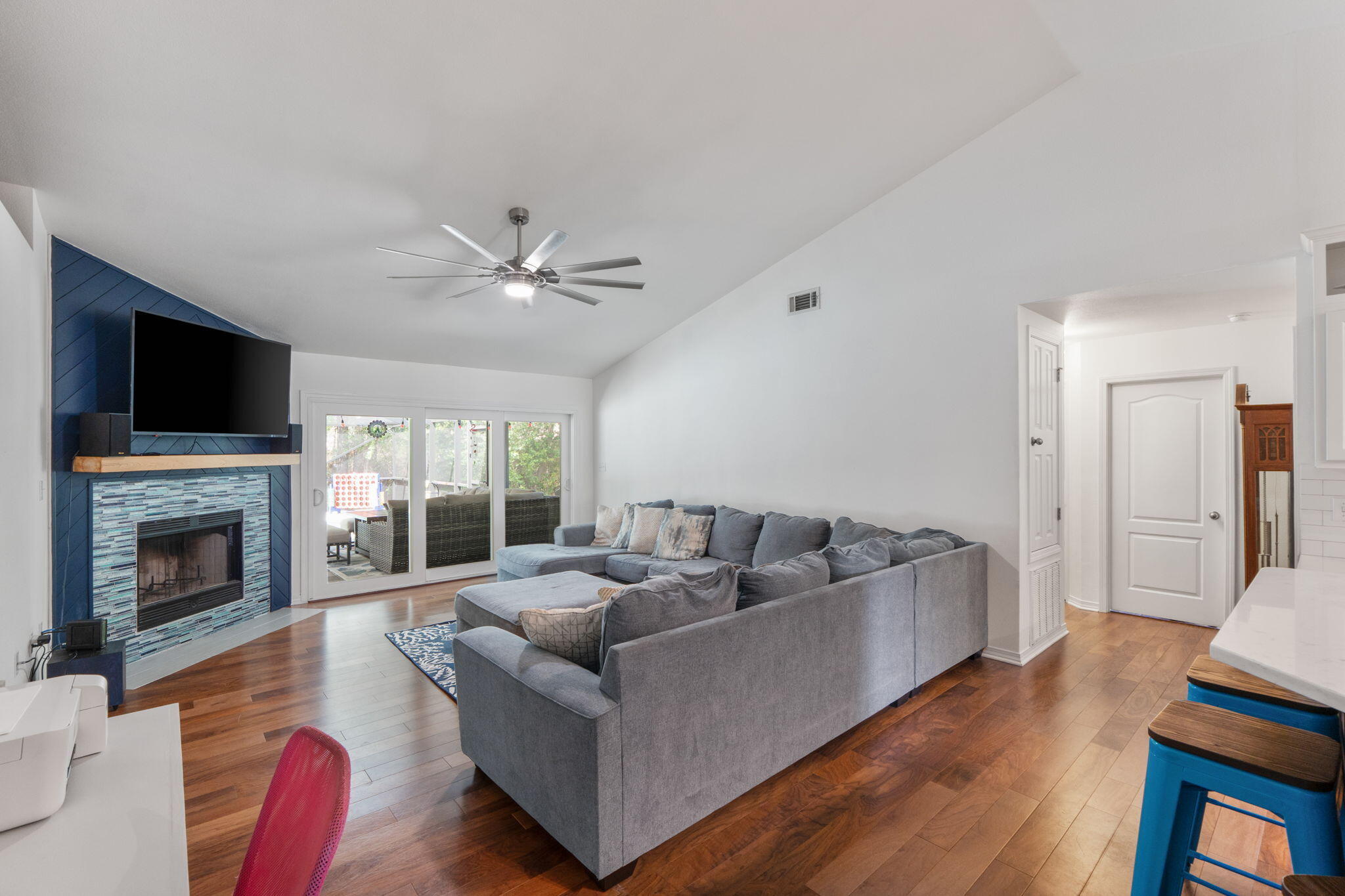 HOLLEY BY THE SEA - Residential