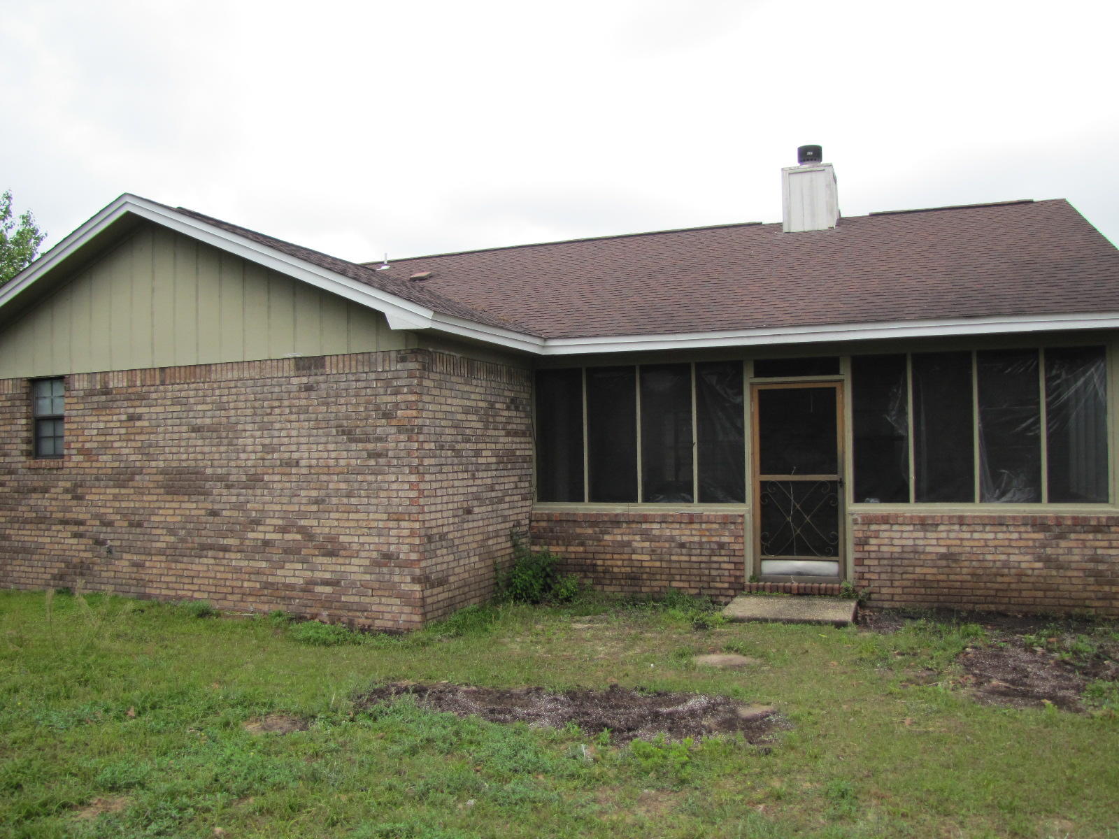 CRESTVIEW - Residential Lease