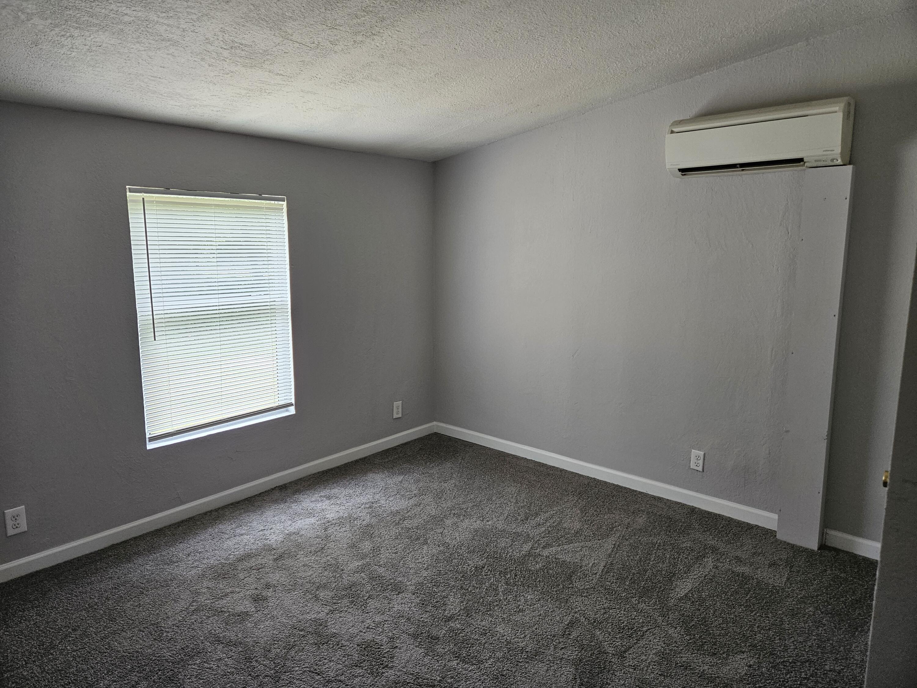 EDNEYS 3RD ADDN - Residential Lease