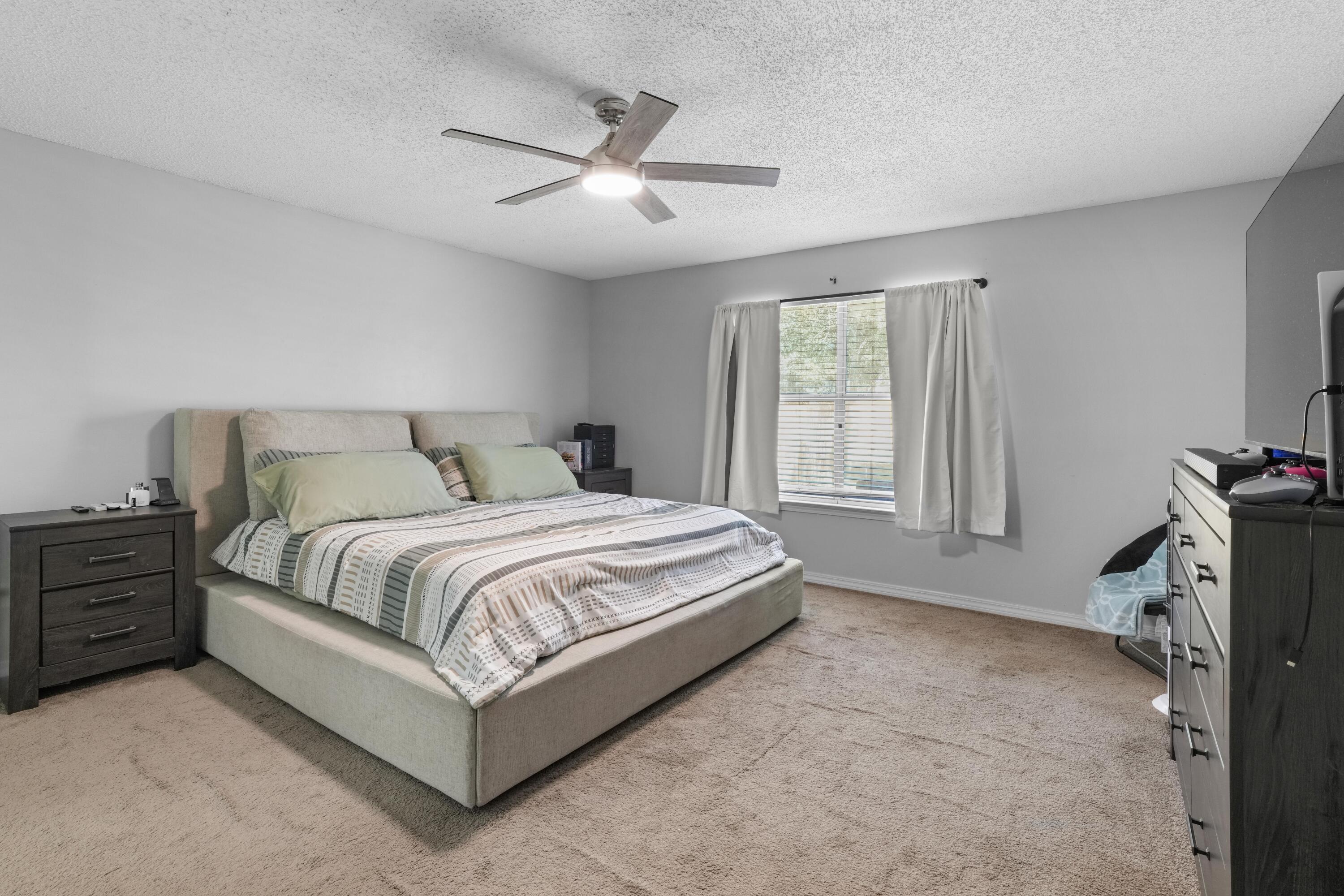 WESTVIEW ESTATES PHASE FIVE - Residential