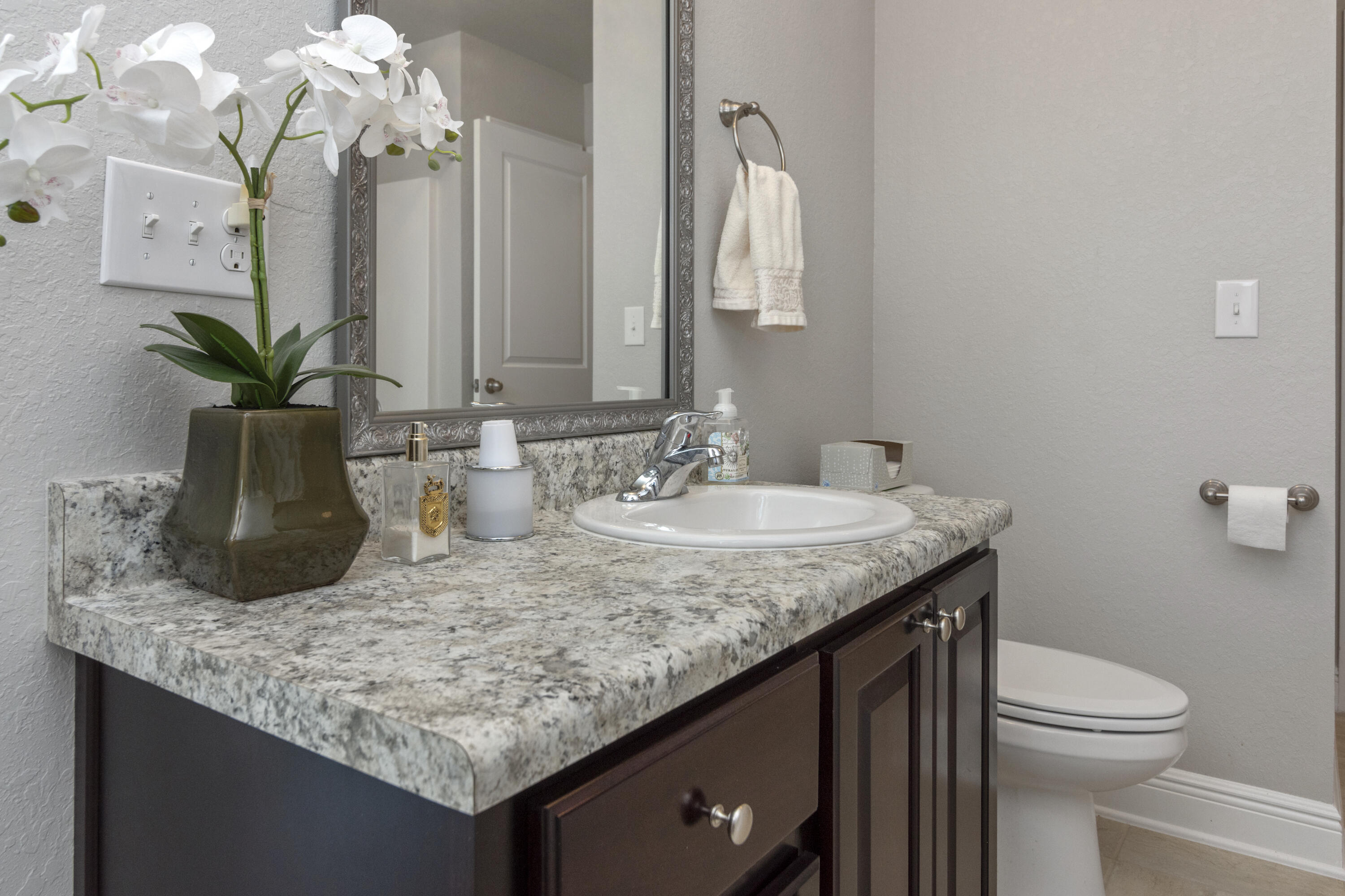 FOX VALLEY - Residential