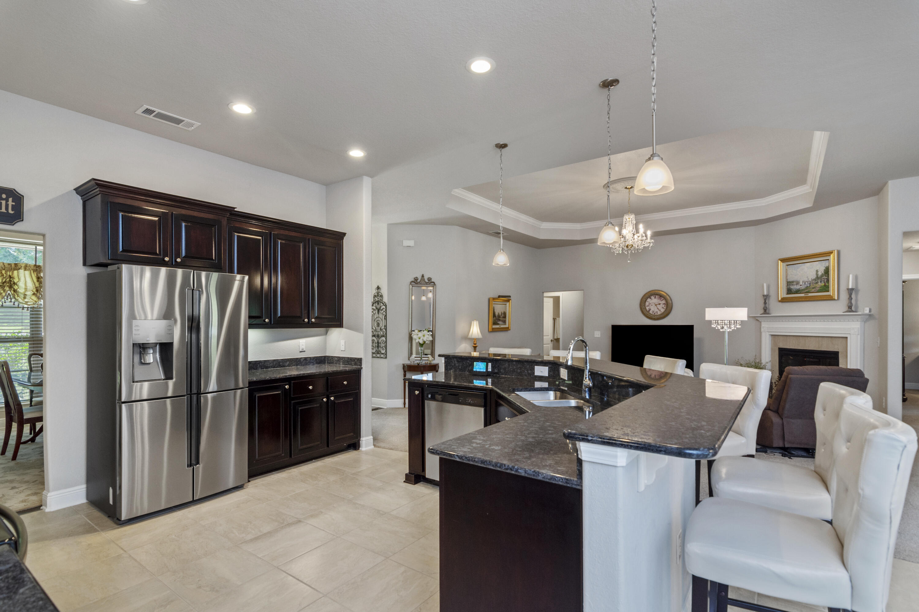 FOX VALLEY - Residential