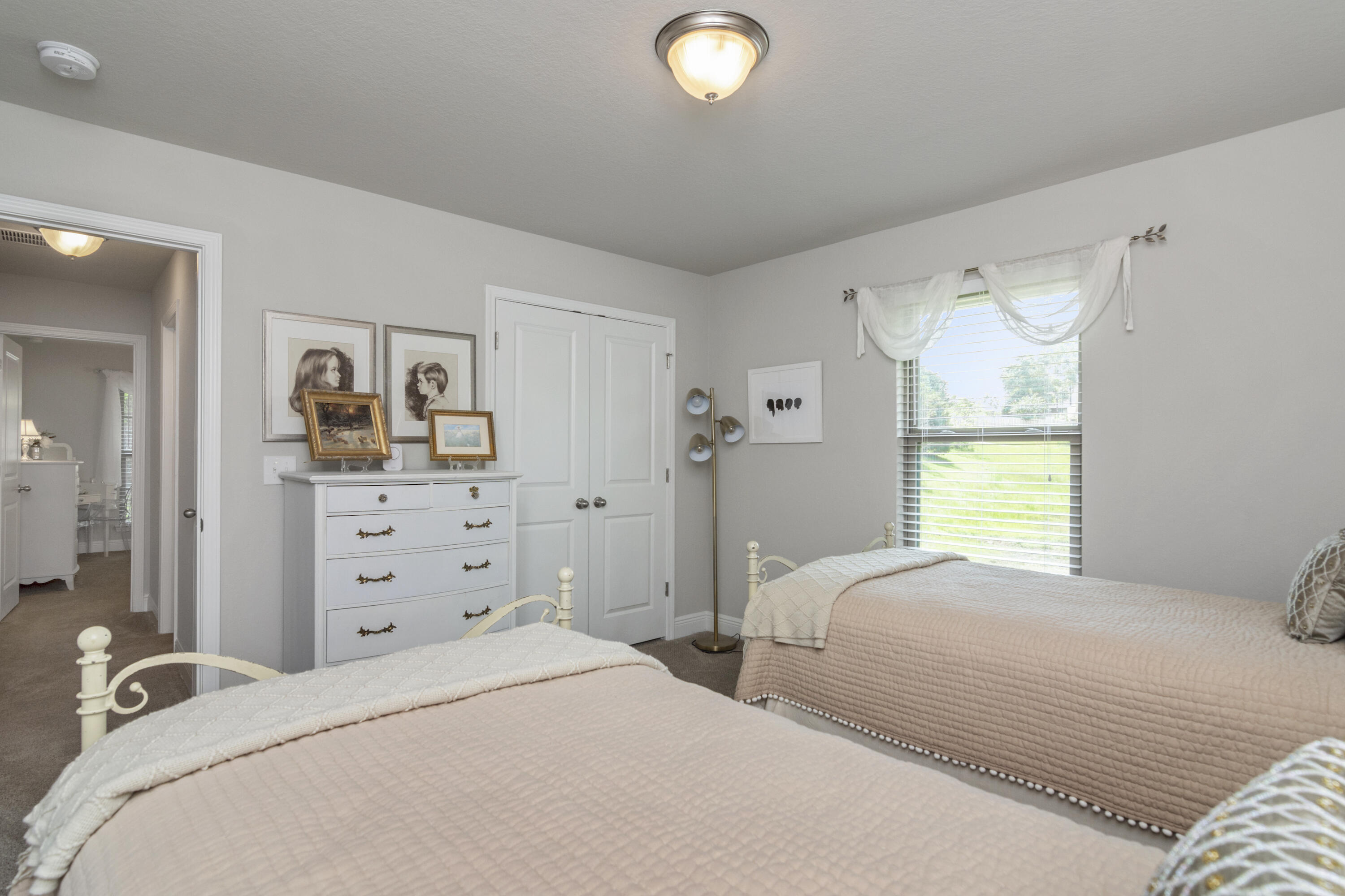 FOX VALLEY - Residential