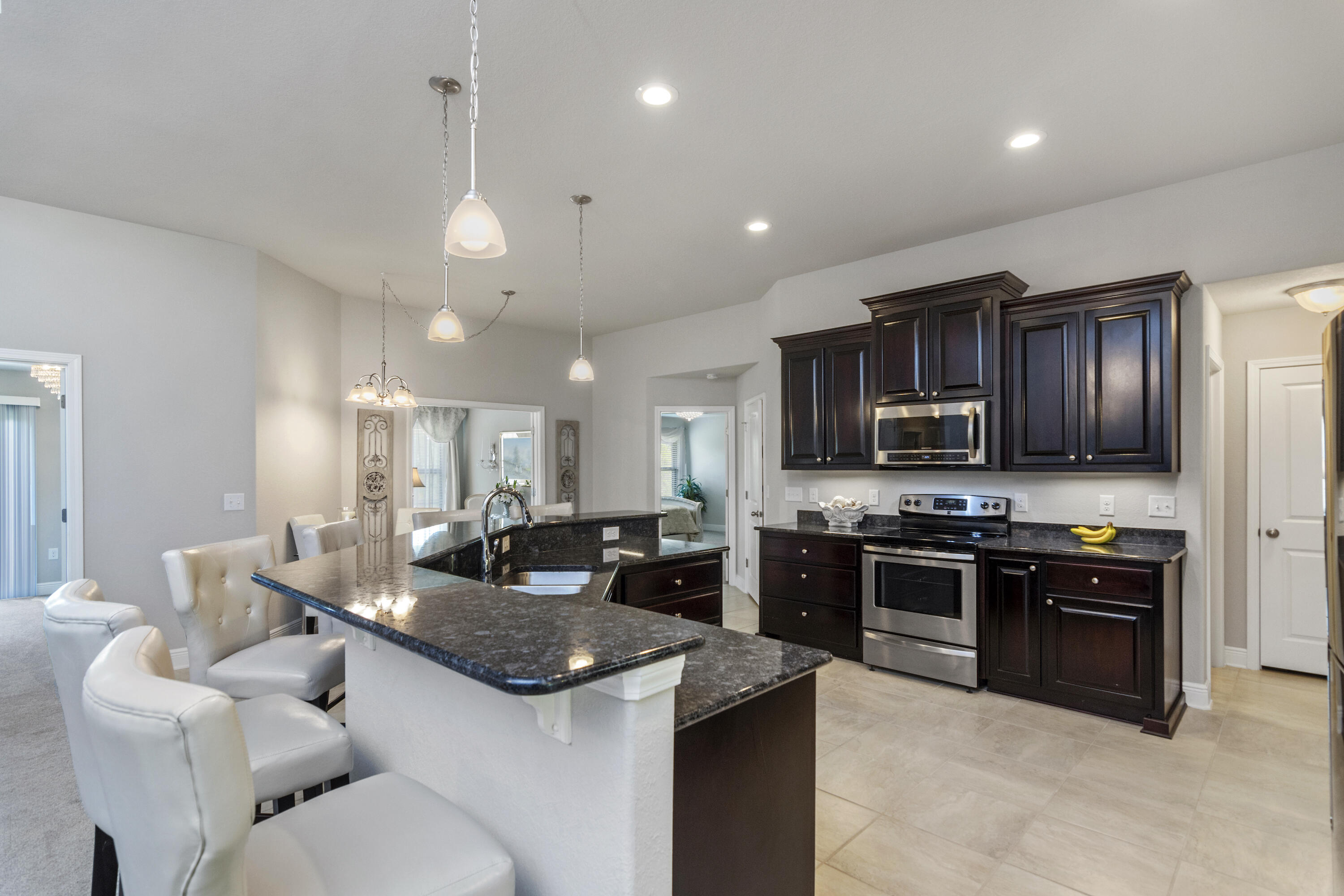 FOX VALLEY - Residential