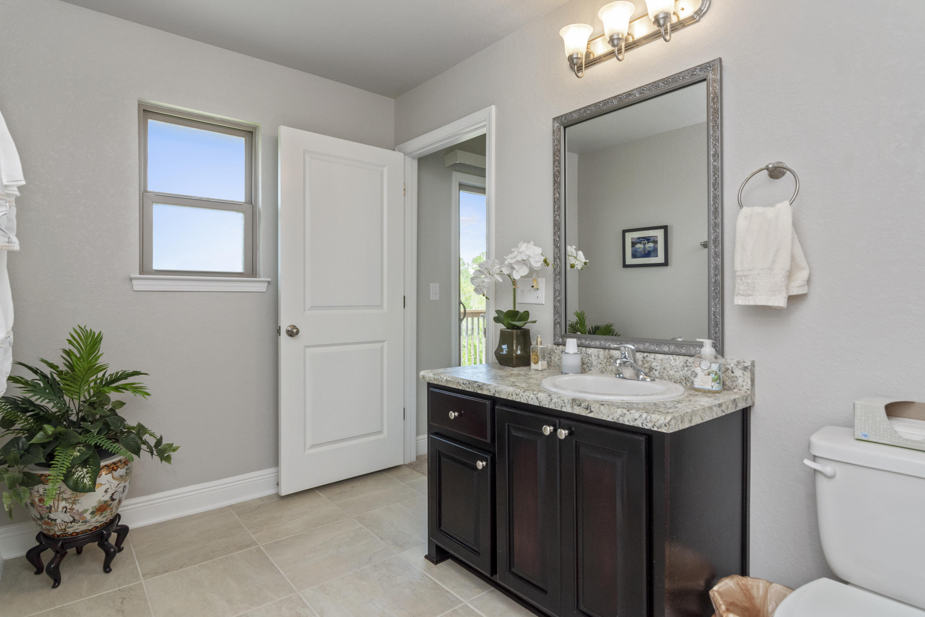 FOX VALLEY - Residential