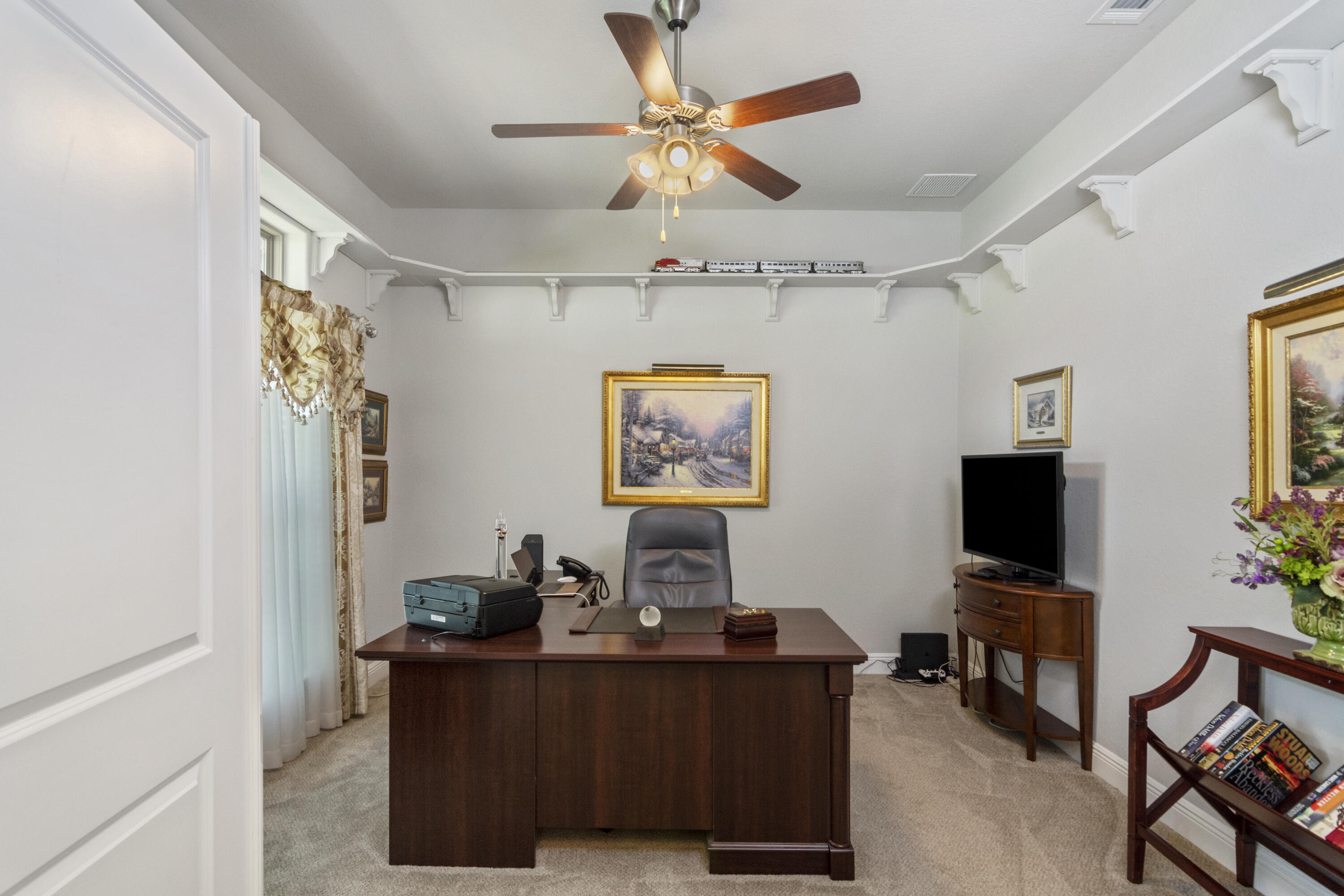 FOX VALLEY - Residential