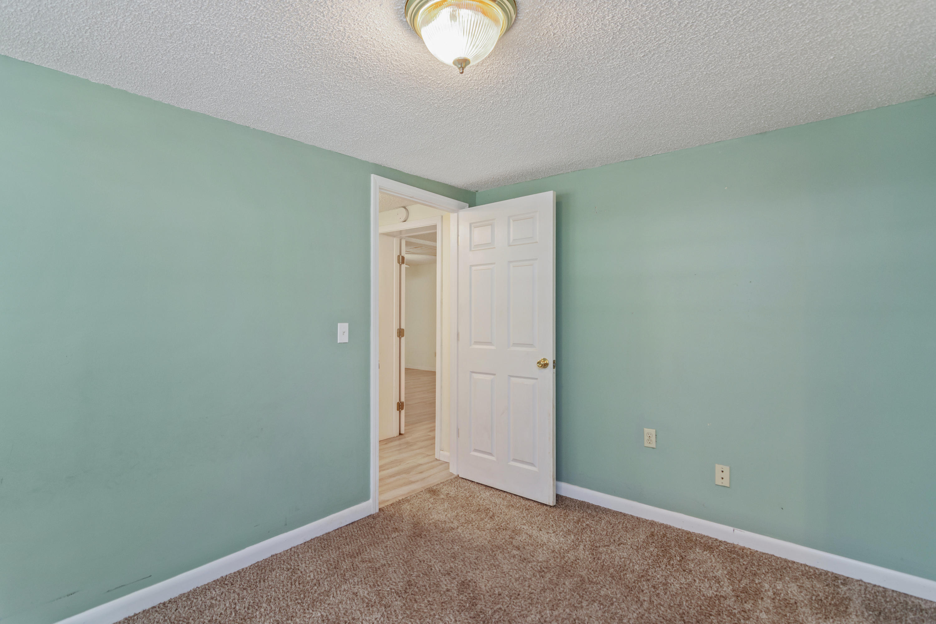 PITTS BAY SHORE - Residential