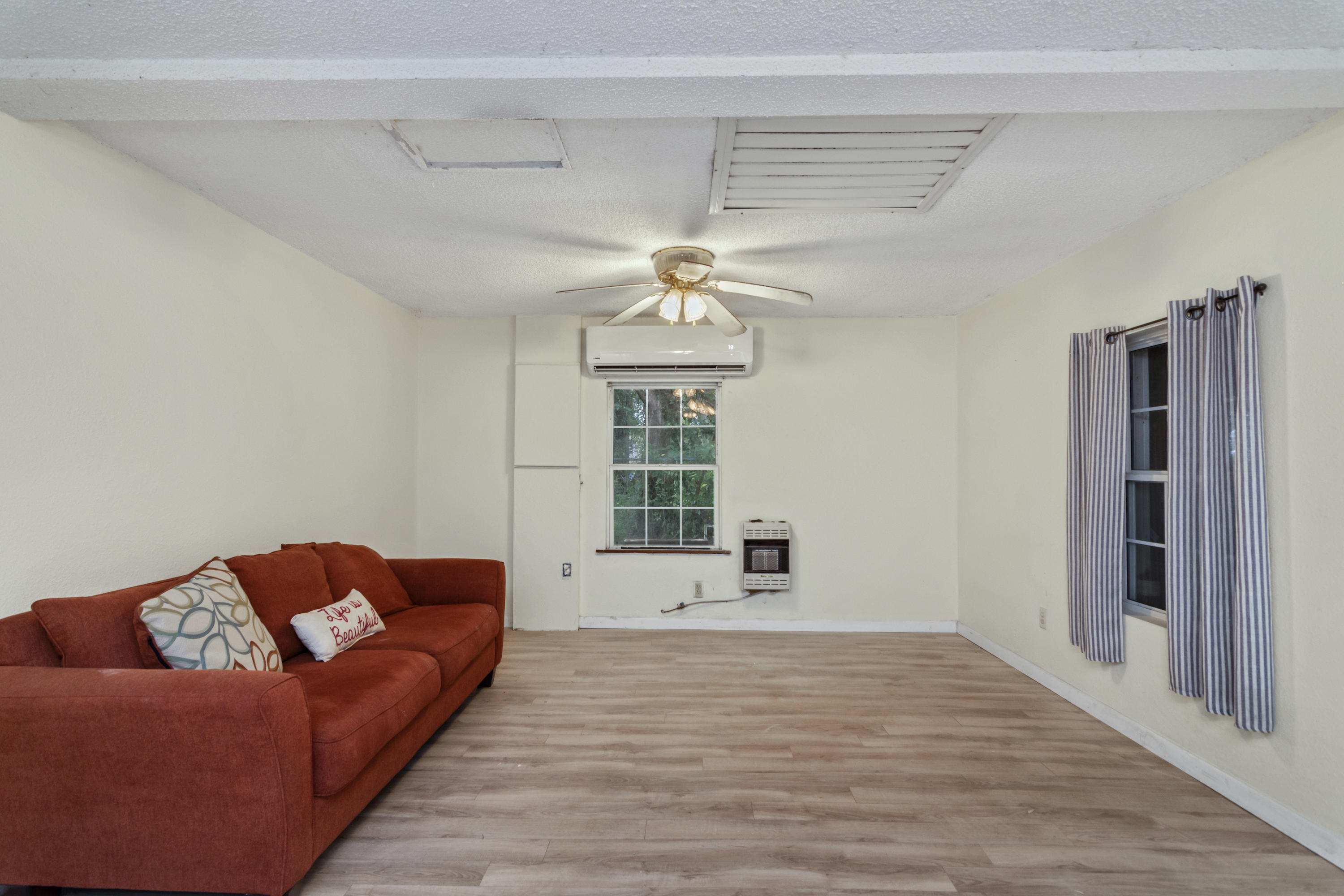 PITTS BAY SHORE - Residential