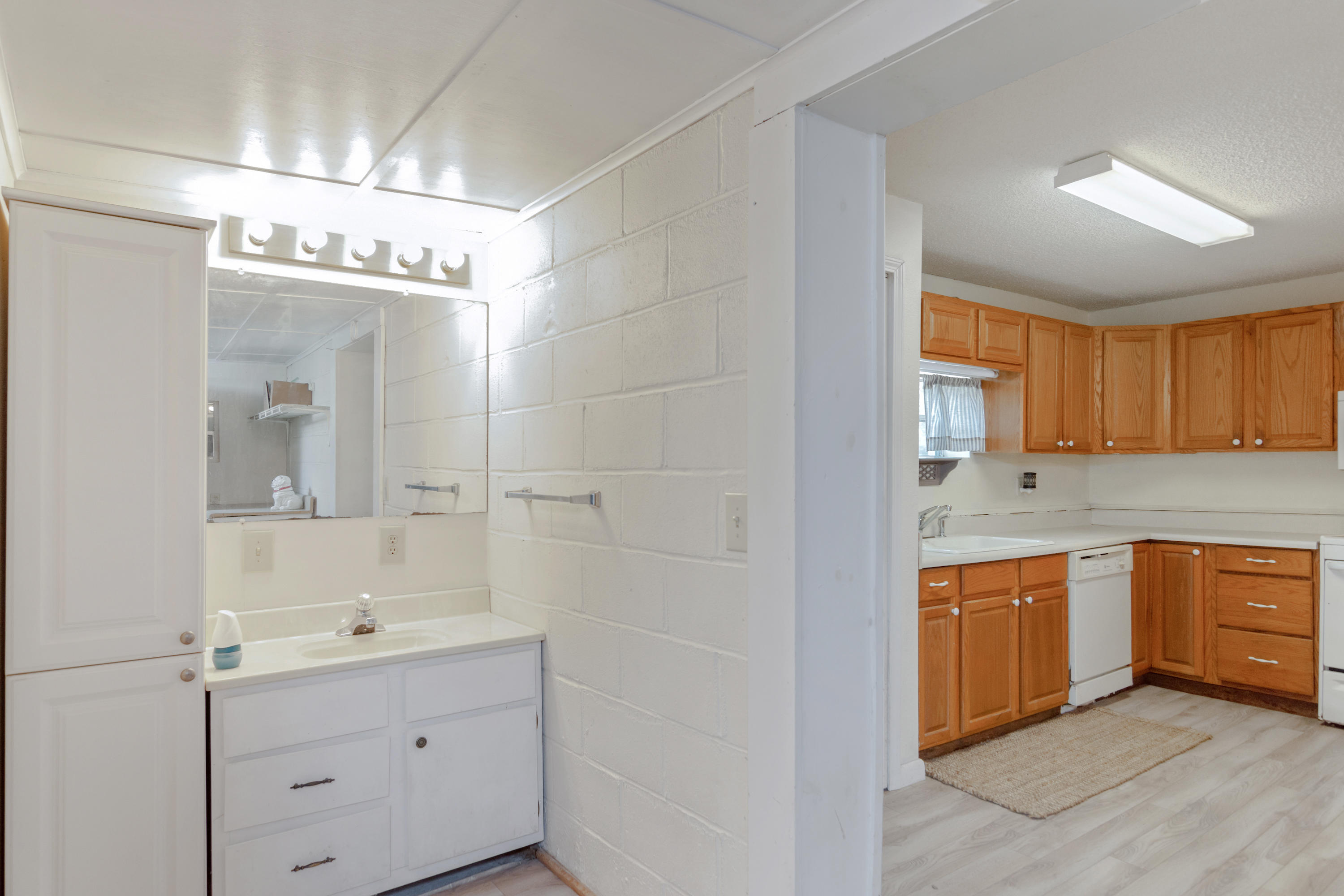 PITTS BAY SHORE - Residential