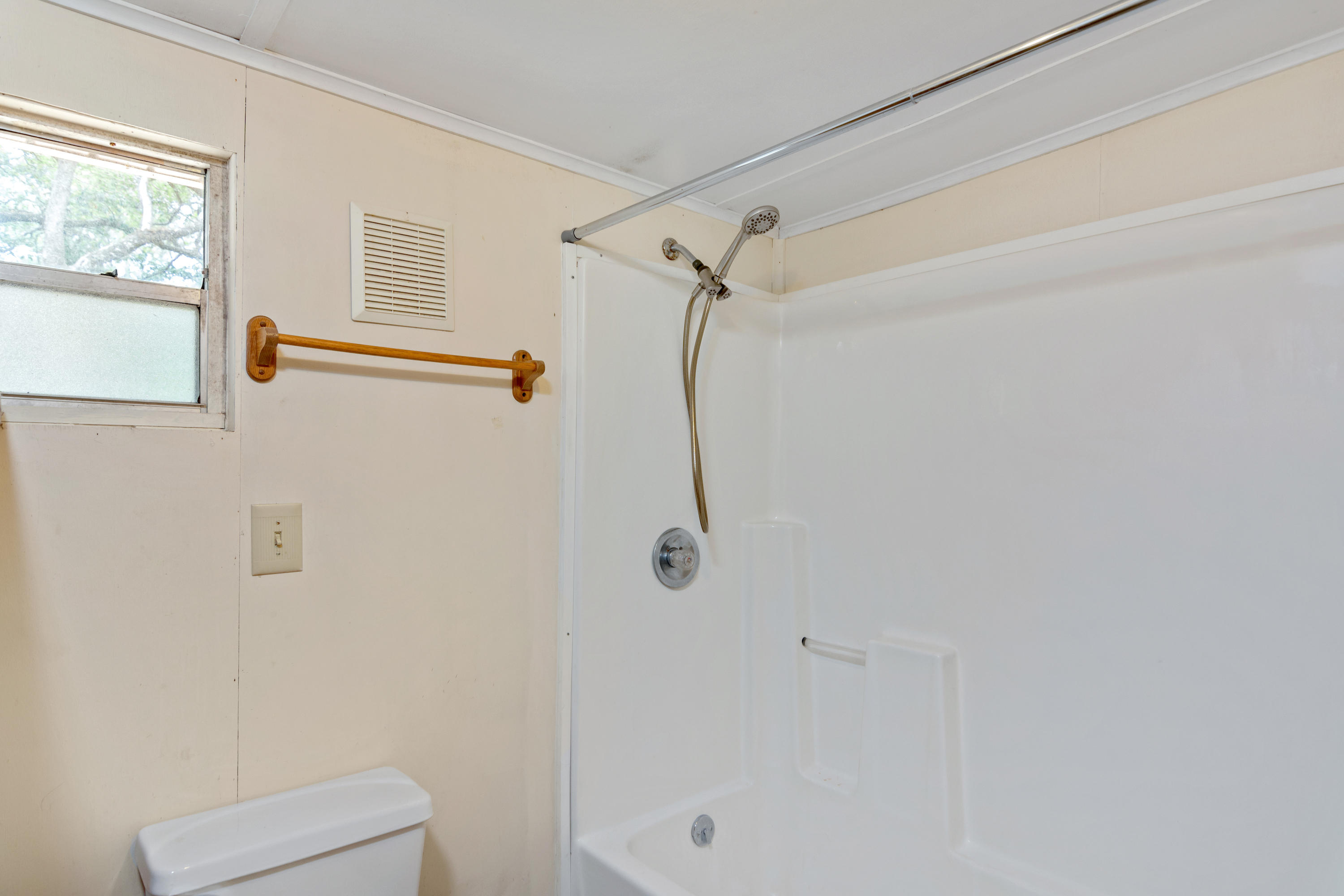 PITTS BAY SHORE - Residential