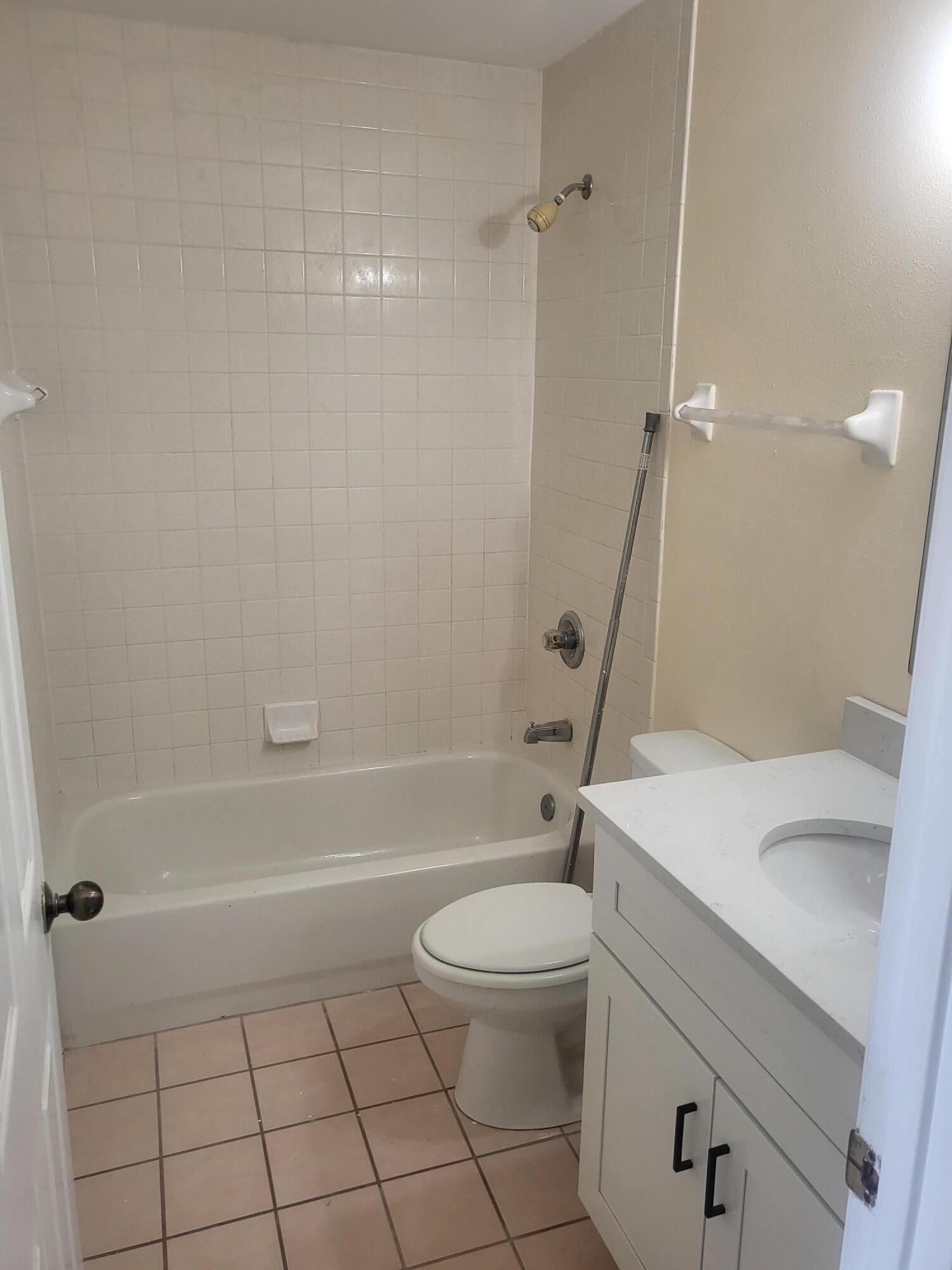 POINTE OF VIEW CONDO. - Residential Lease