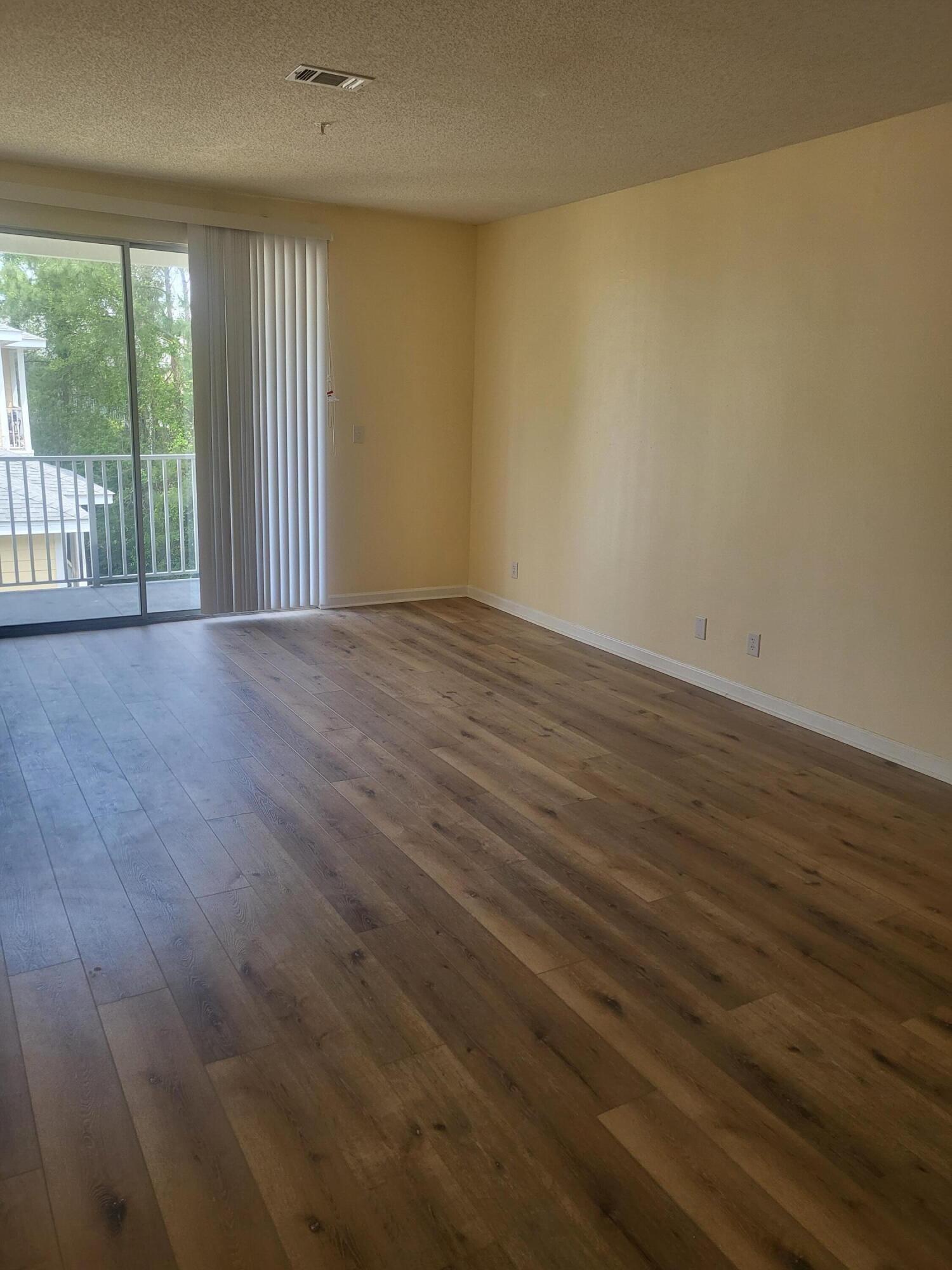 POINTE OF VIEW CONDO. - Residential Lease