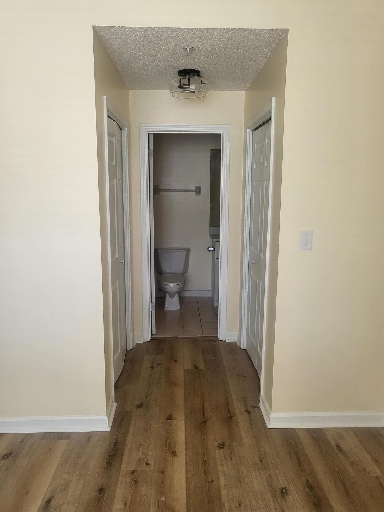 POINTE OF VIEW CONDO. - Residential Lease