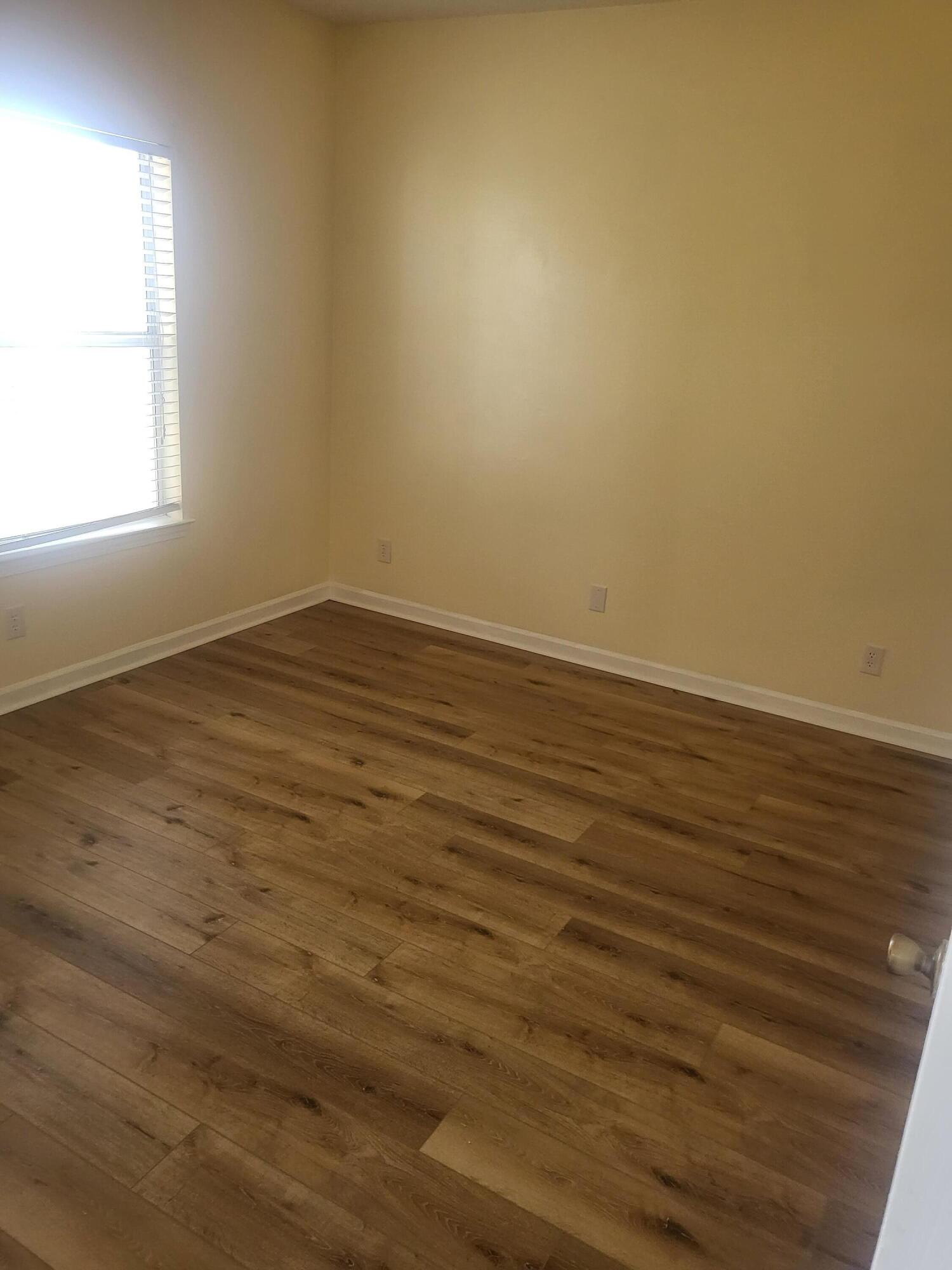 POINTE OF VIEW CONDO. - Residential Lease