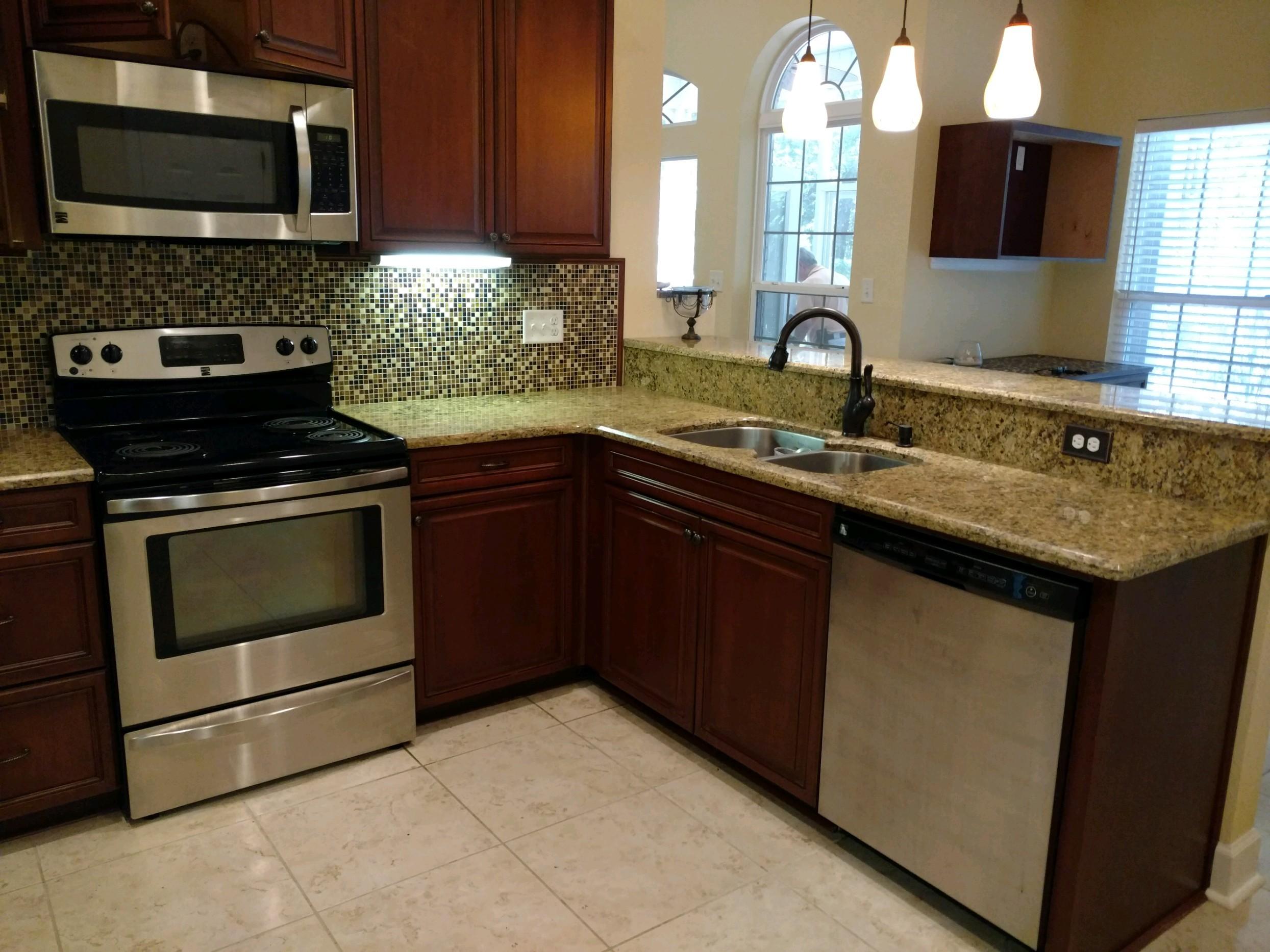 CEDAR BEACH - Residential