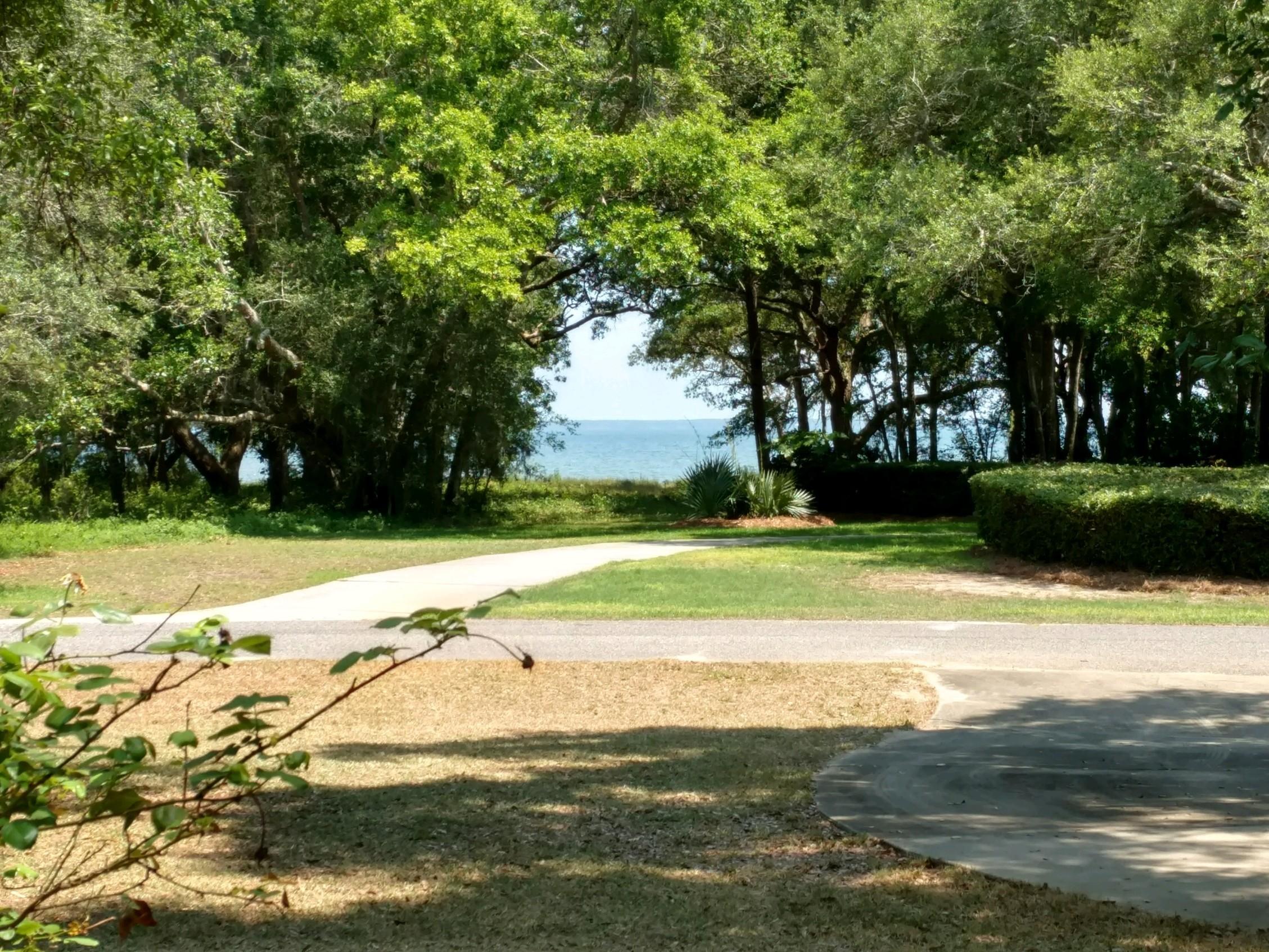 CEDAR BEACH - Residential