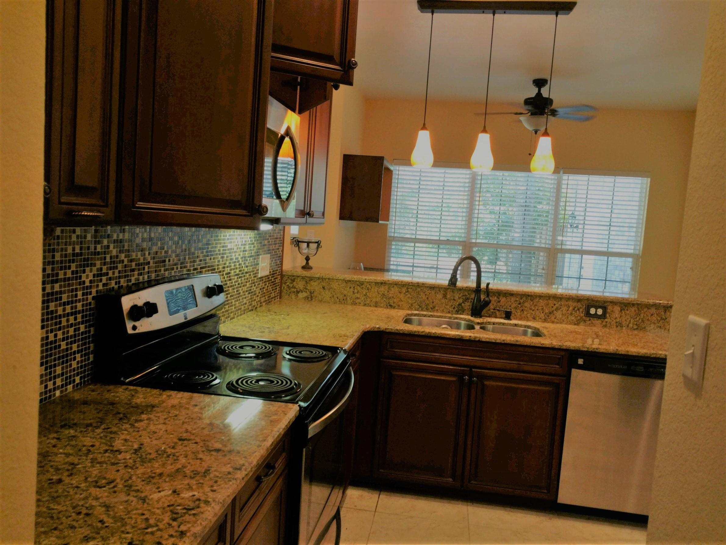 CEDAR BEACH - Residential