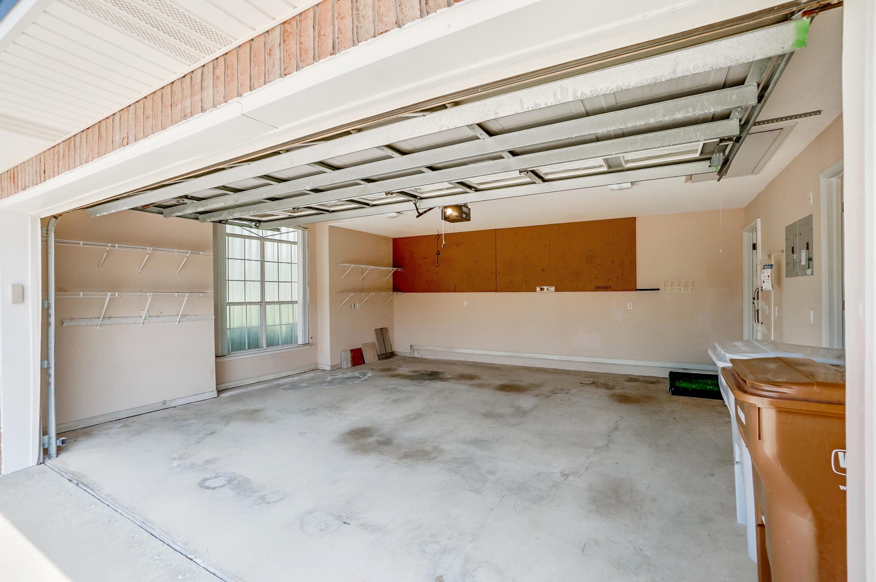 SOUND RETREAT - Residential