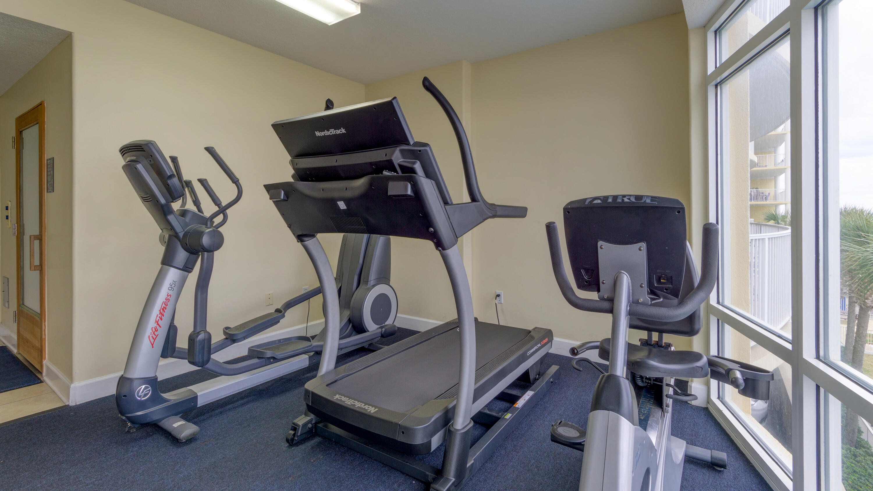 OCEAN VILLA - Residential