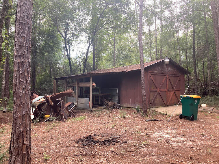 NO RECORDED SUBDIVISION - Residential