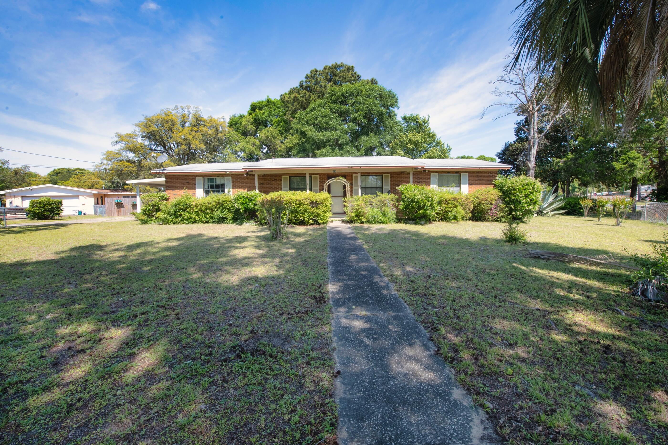 WINTHROP PLACE - Residential