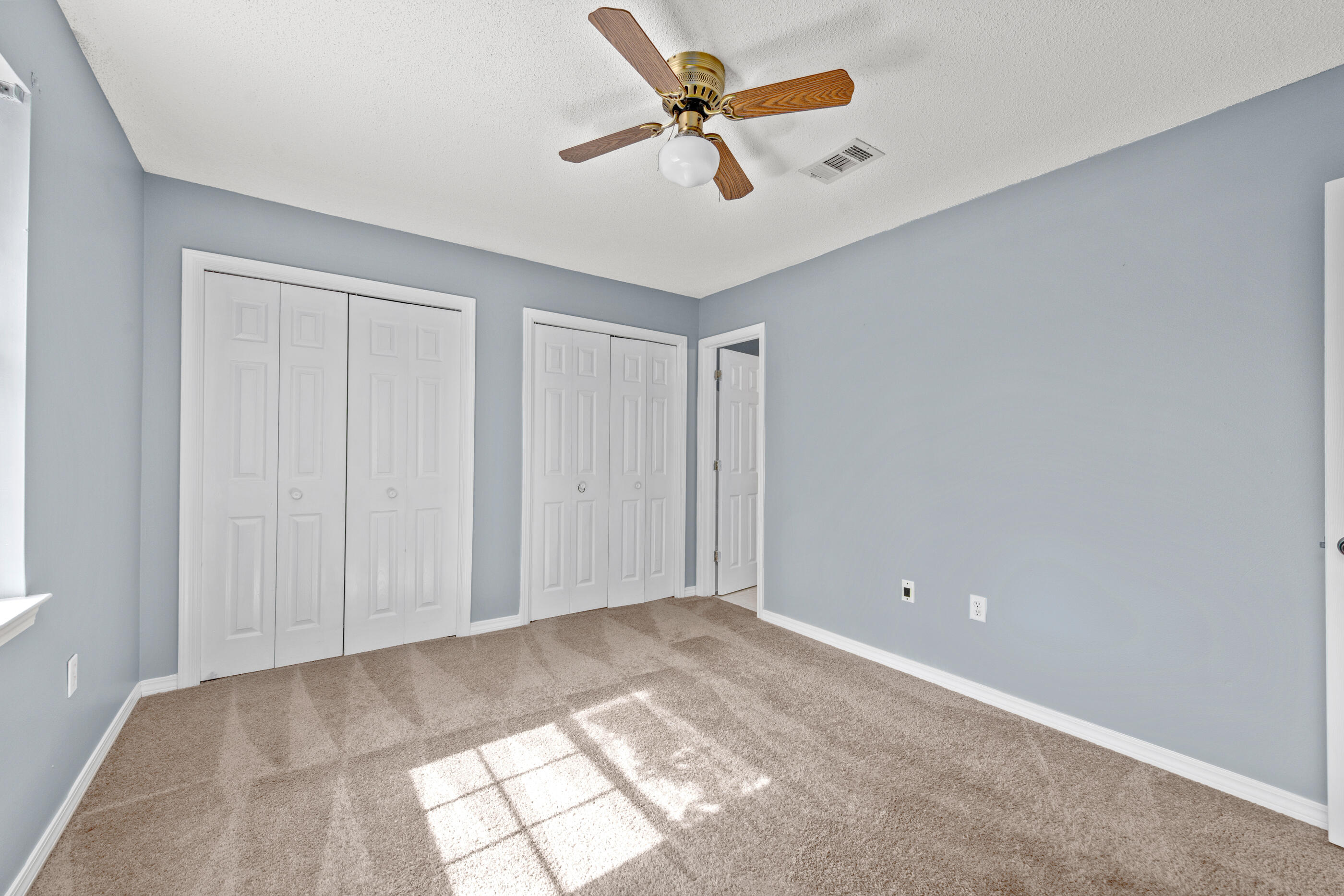 DOMENICAS COVE T/H - Residential